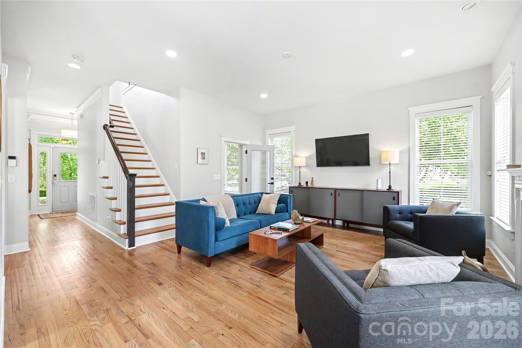 15918 Spruell Street — Huntersville
