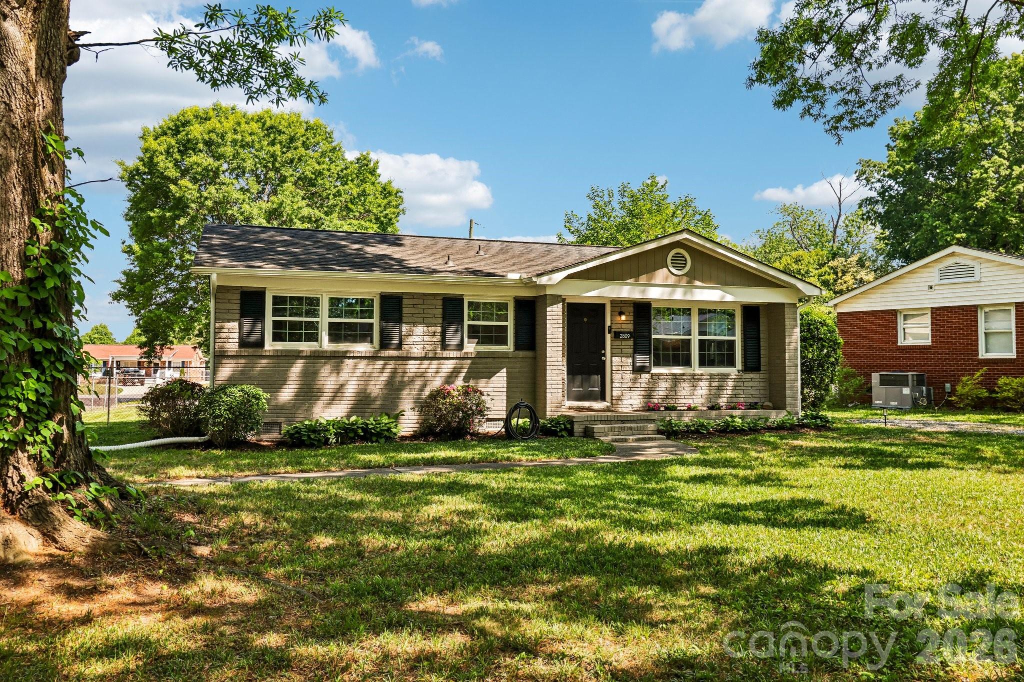 2809 Albany Lane — Charlotte