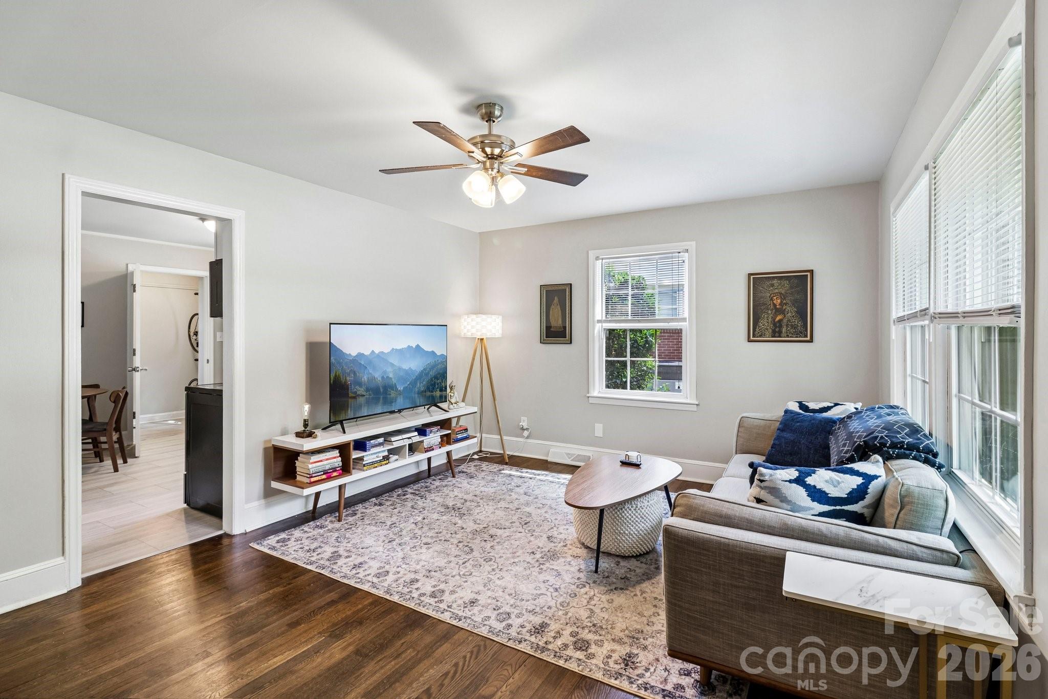 2809 Albany Lane — Charlotte