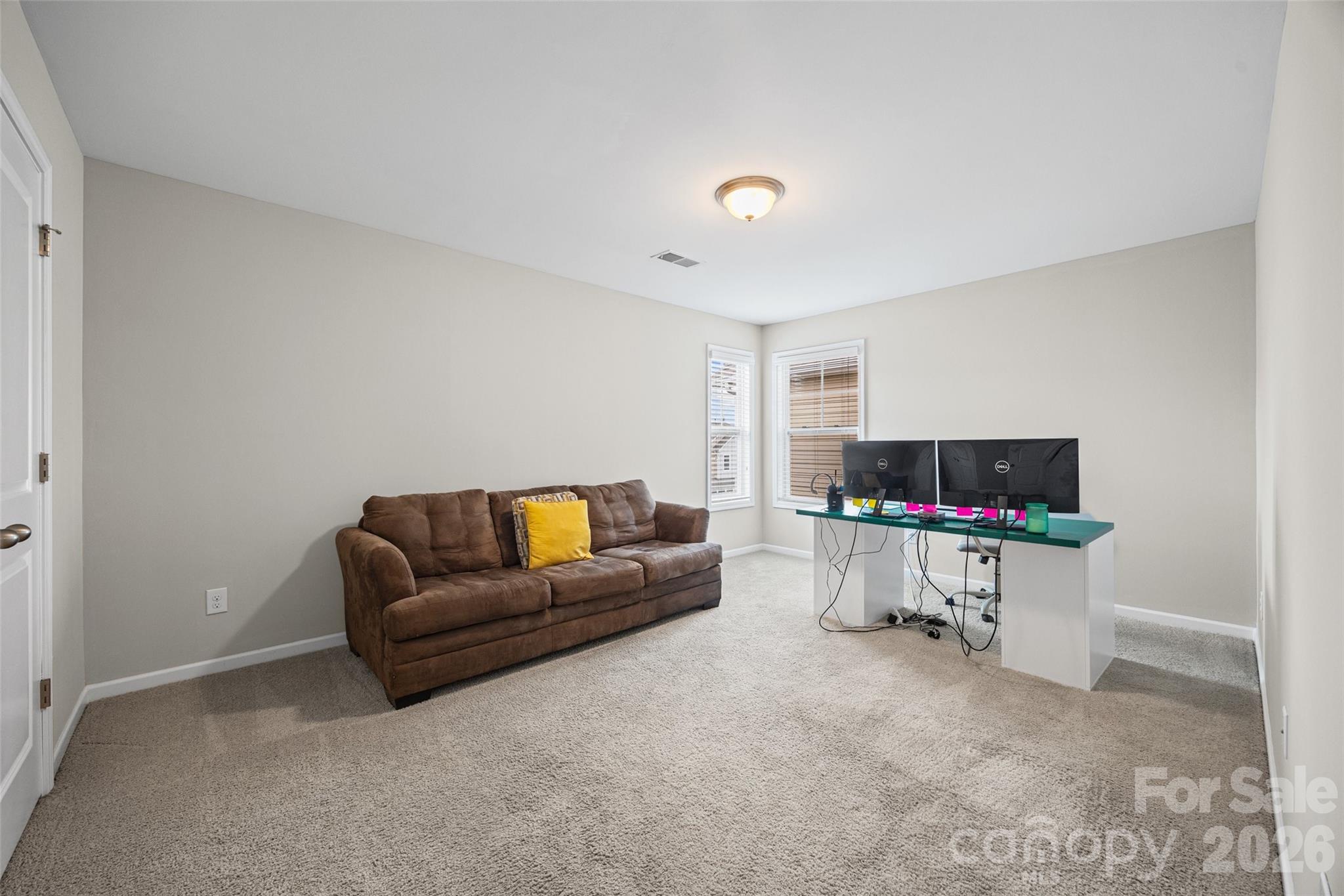 979 Pennington Drive — Lancaster