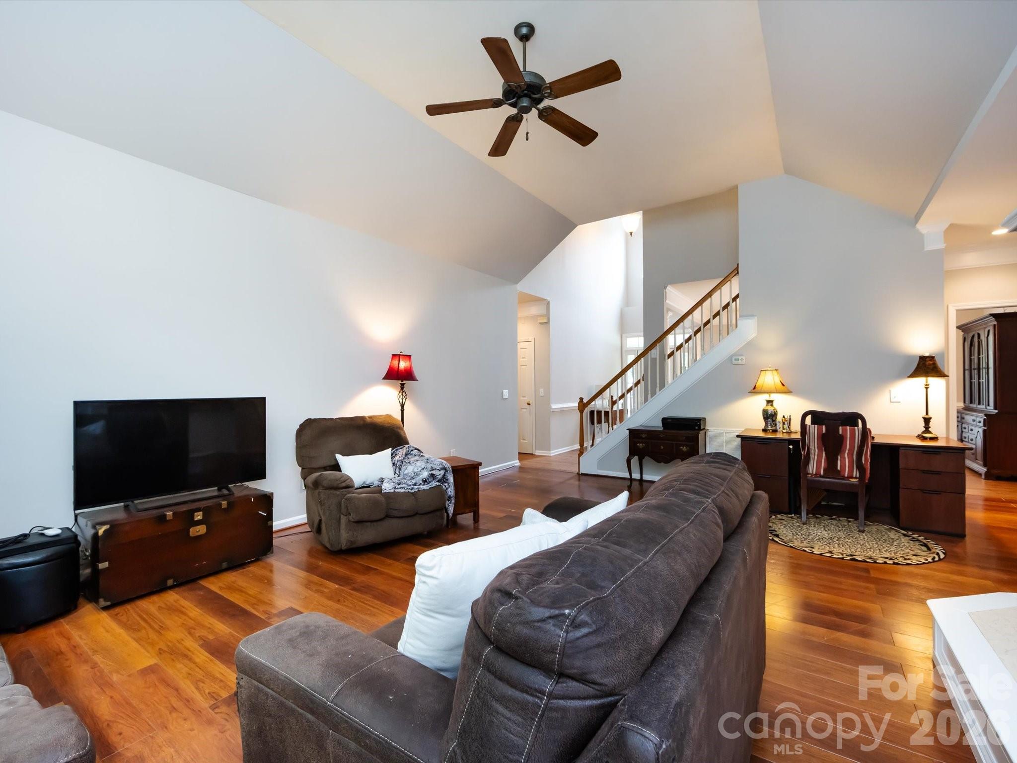 1423 Piper Court — Concord