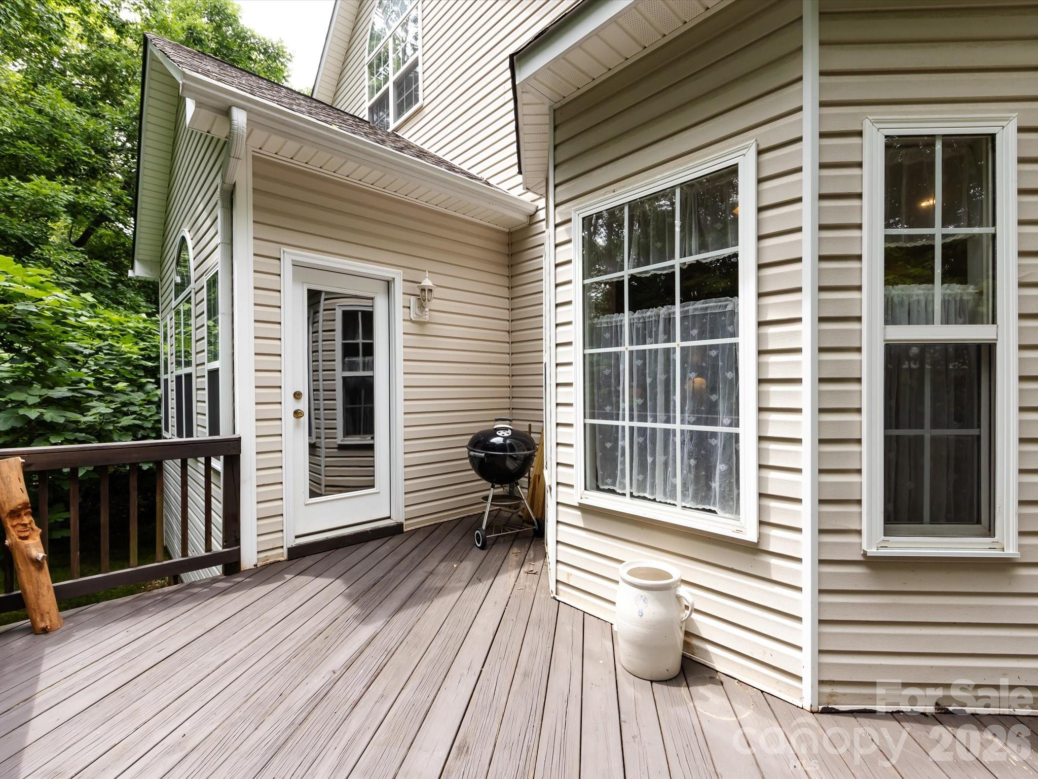 1423 Piper Court — Concord