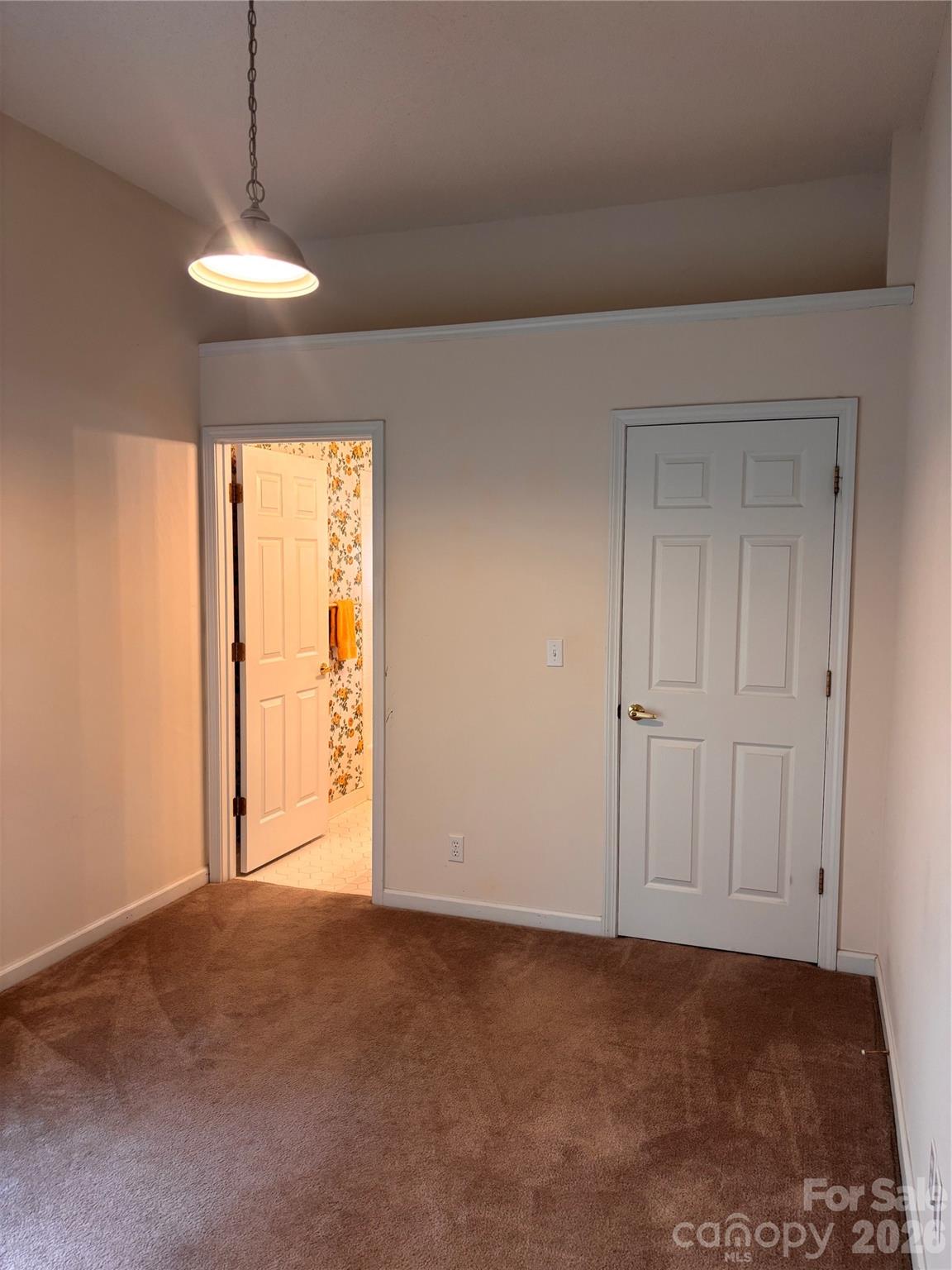 39 Tisha Lane — Hendersonville