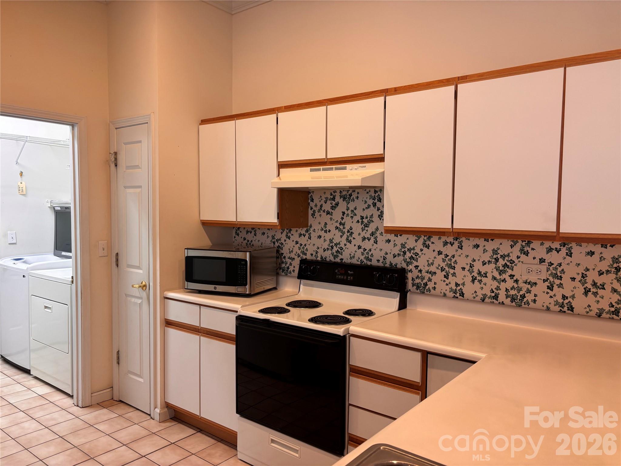 39 Tisha Lane — Hendersonville