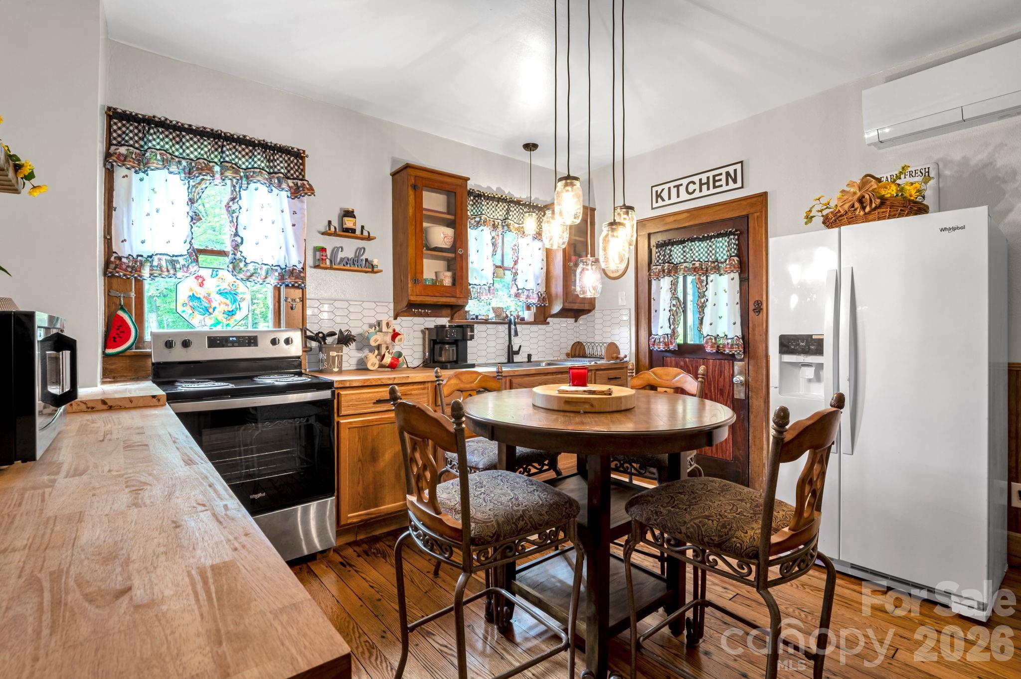 2355 Soco Road — Maggie Valley