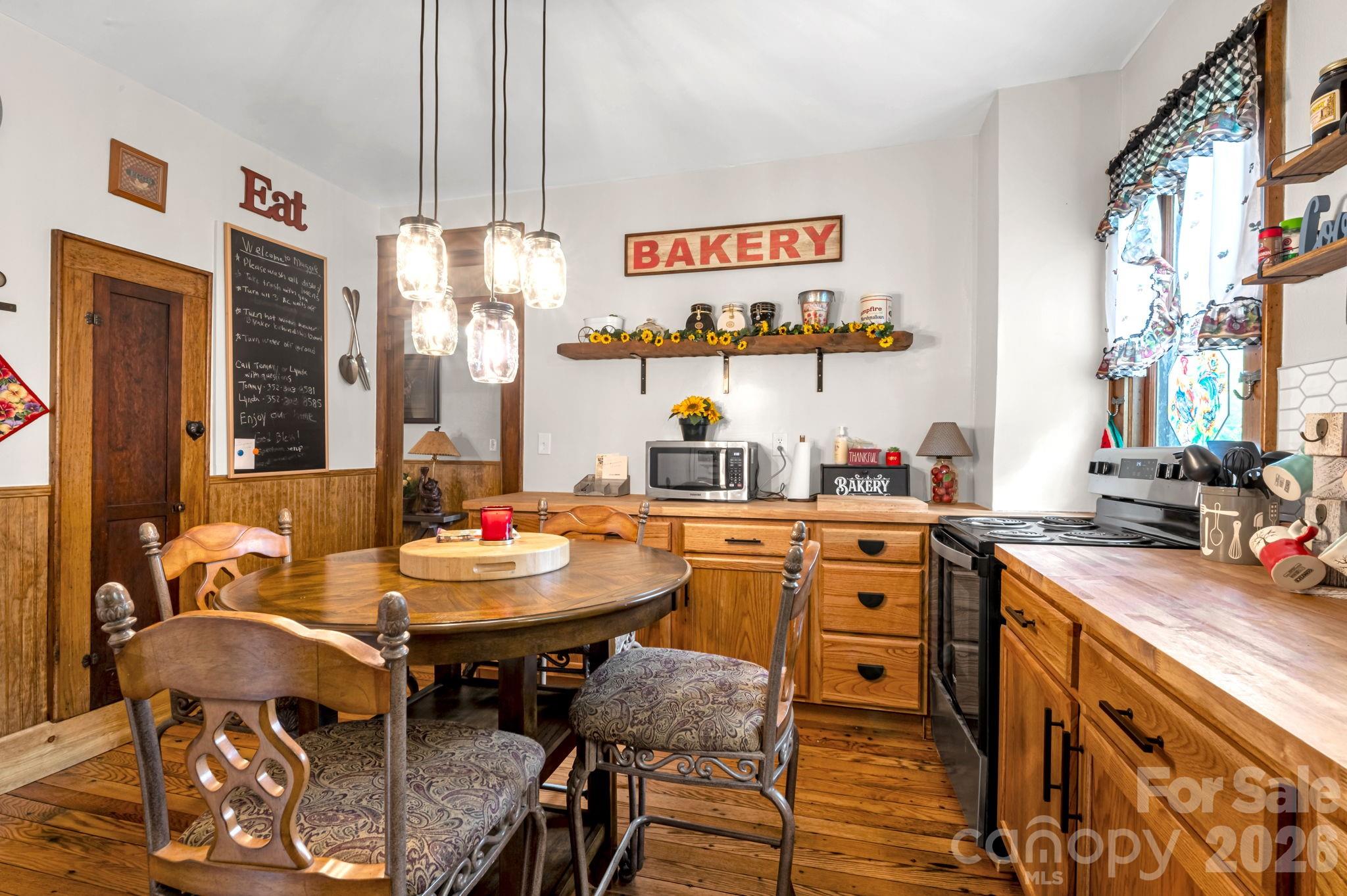 2355 Soco Road — Maggie Valley