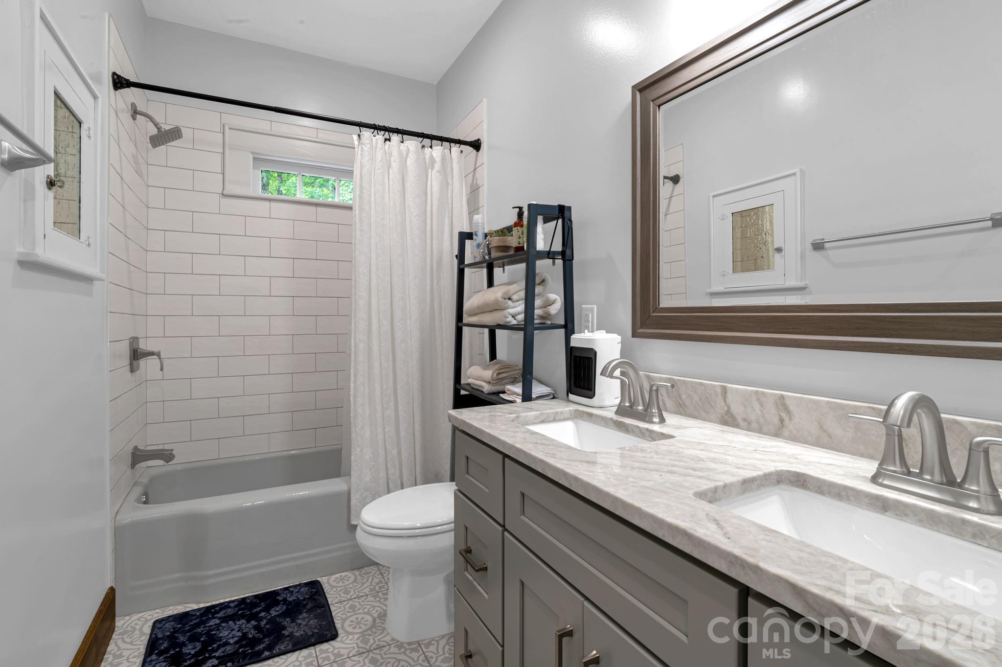 2355 Soco Road — Maggie Valley