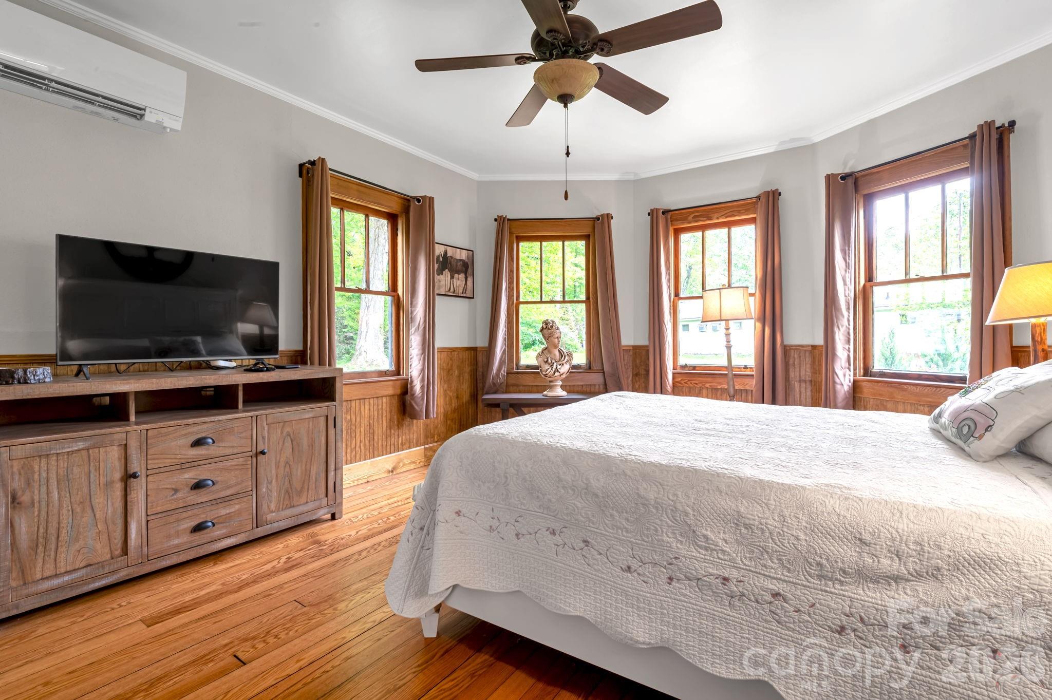 2355 Soco Road — Maggie Valley