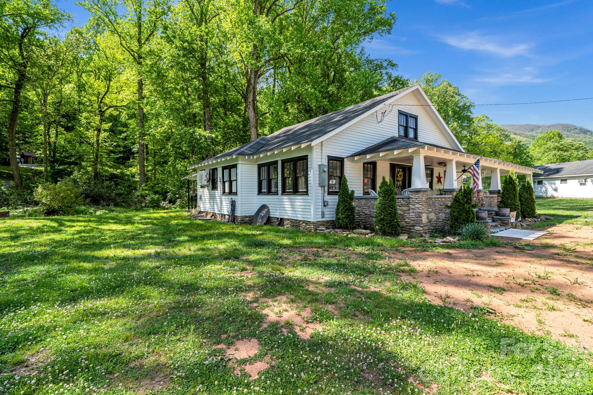 2355 Soco Road — Maggie Valley