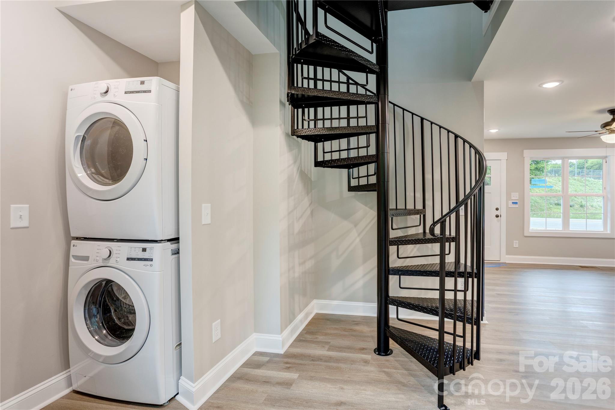 271 Stewart Street NW — Concord