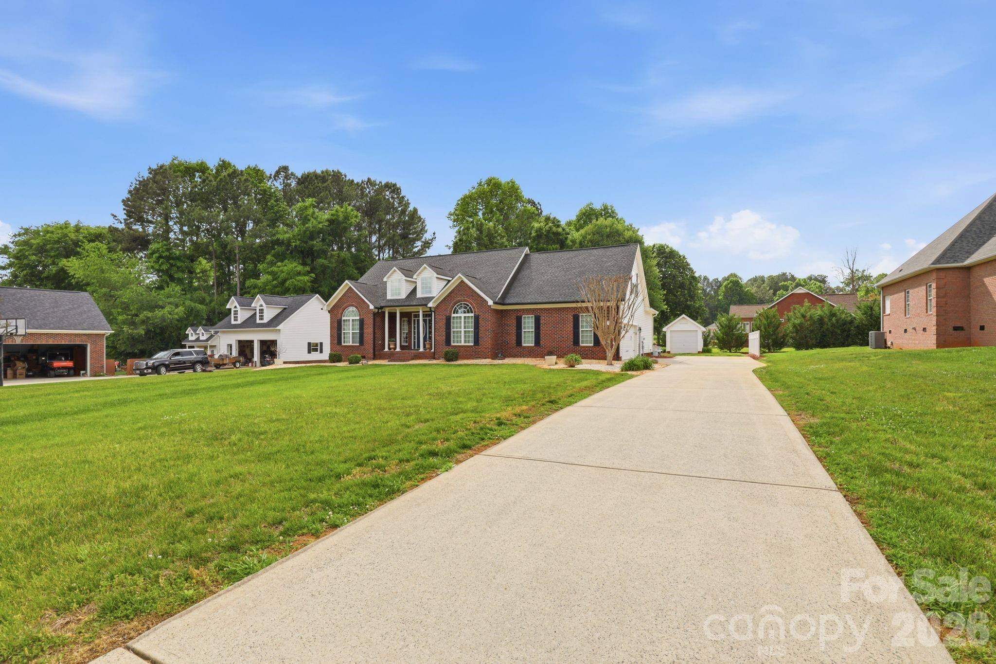 169 Sagemore Road — Mooresville