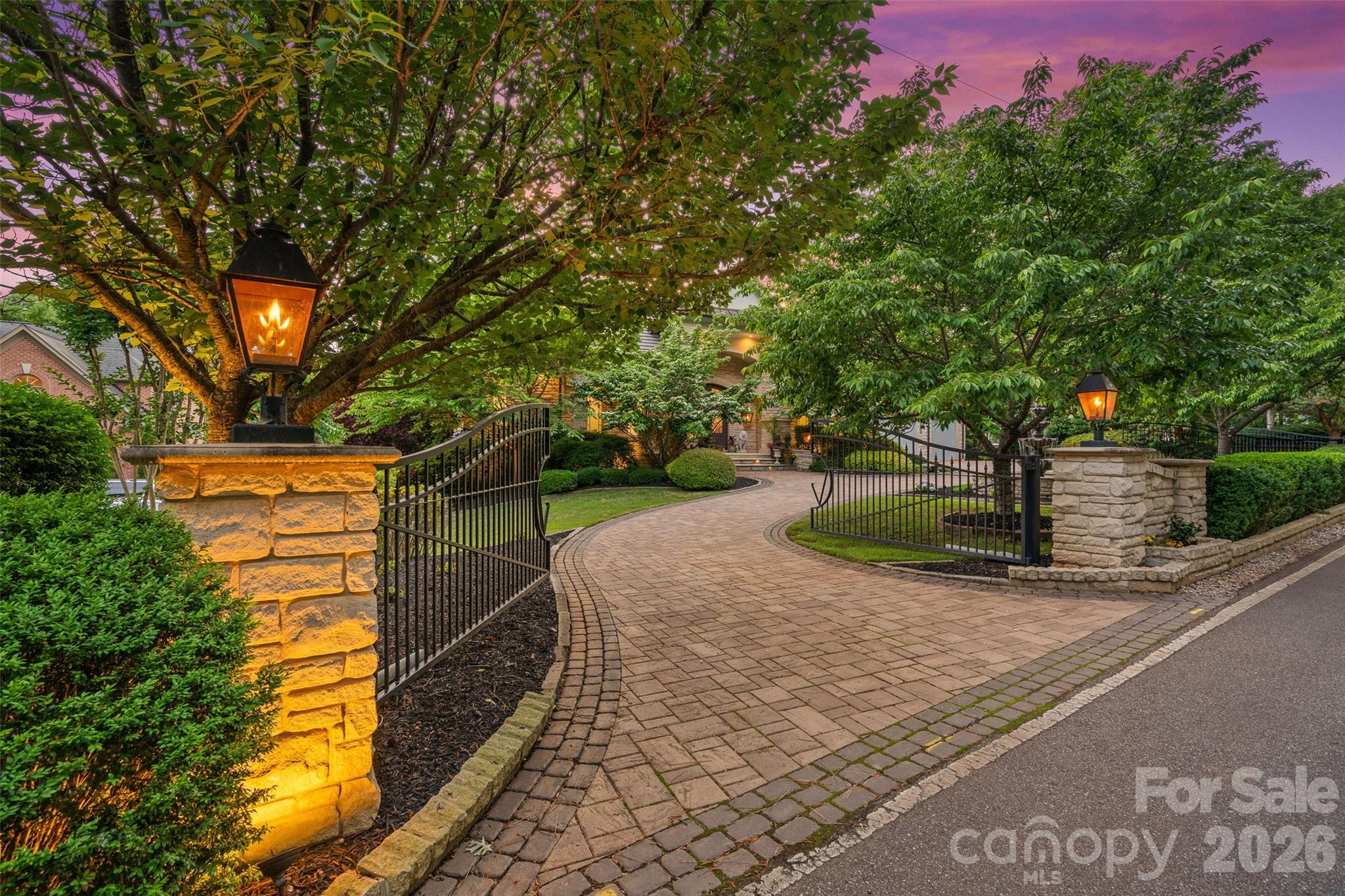 461 Kemp Road — Mooresville
