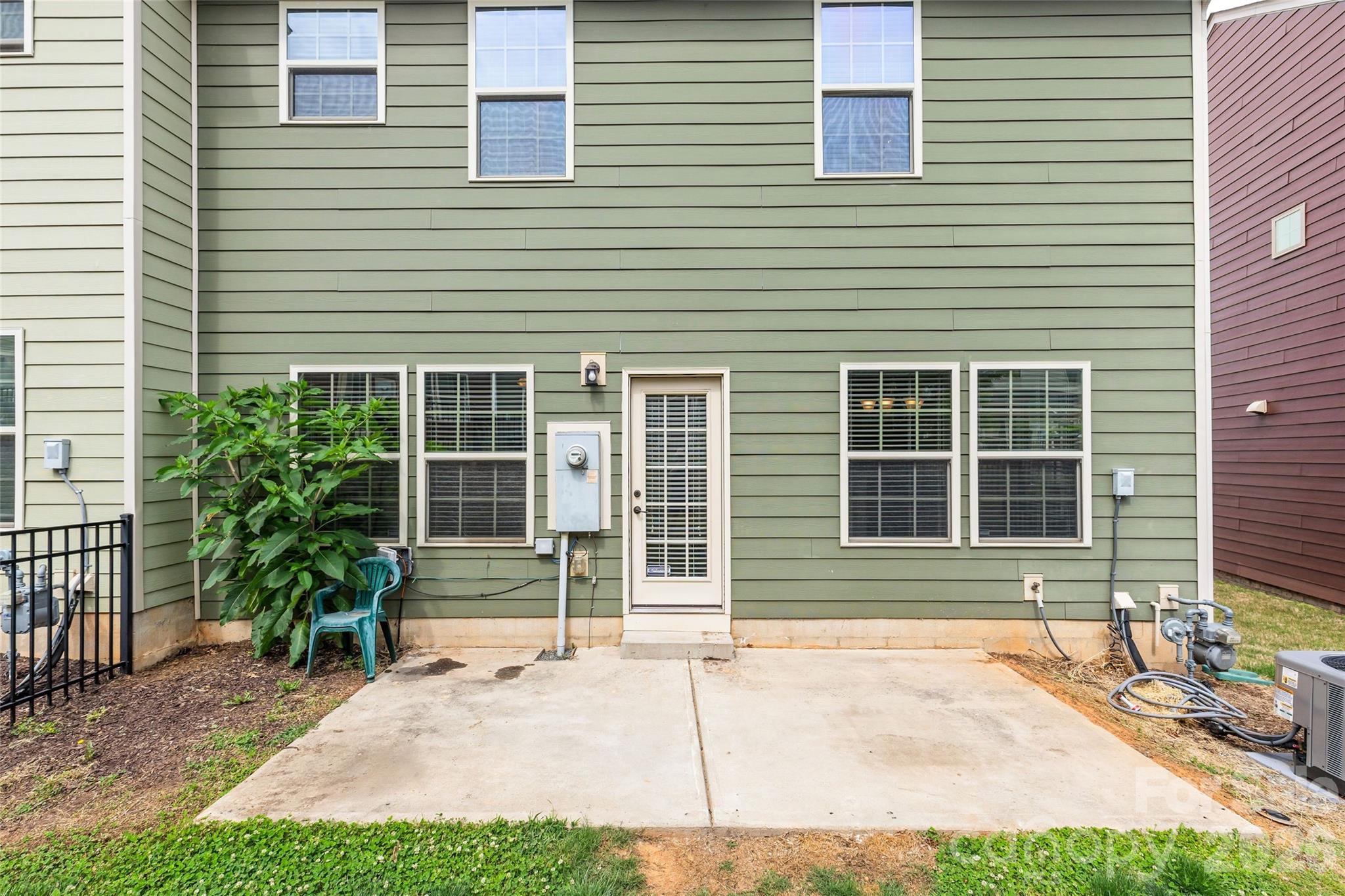2435 Alyssa Lane — Charlotte