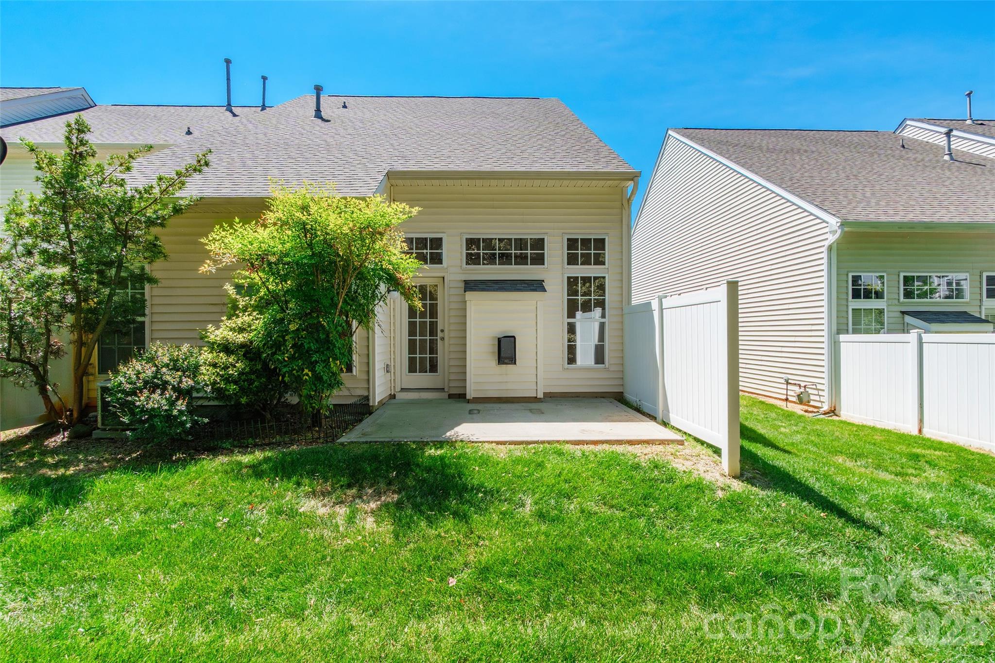 130 Autumn Falls Drive — Lake Wylie