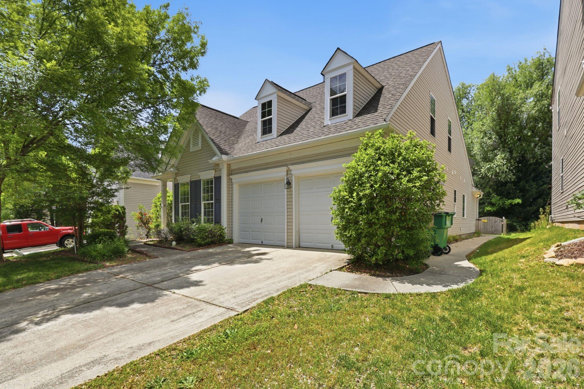11030 Holm Oak Place — Charlotte