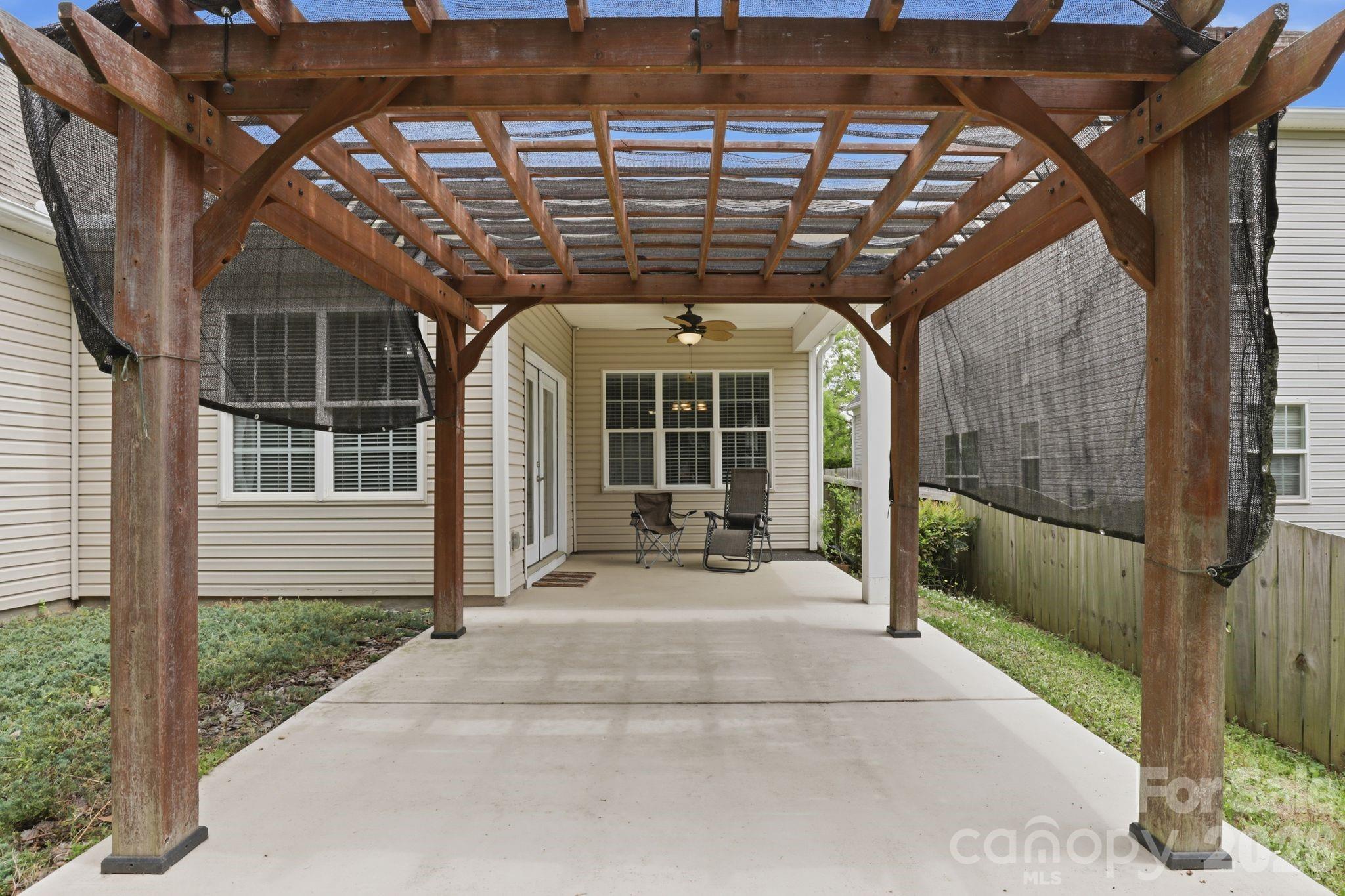 11030 Holm Oak Place — Charlotte