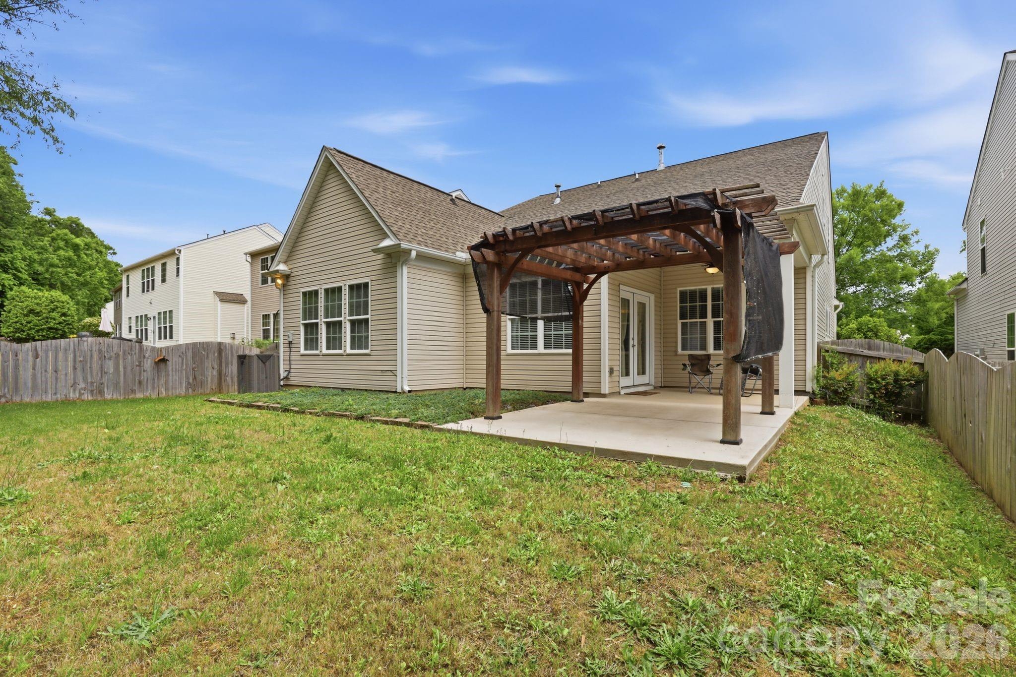 11030 Holm Oak Place — Charlotte