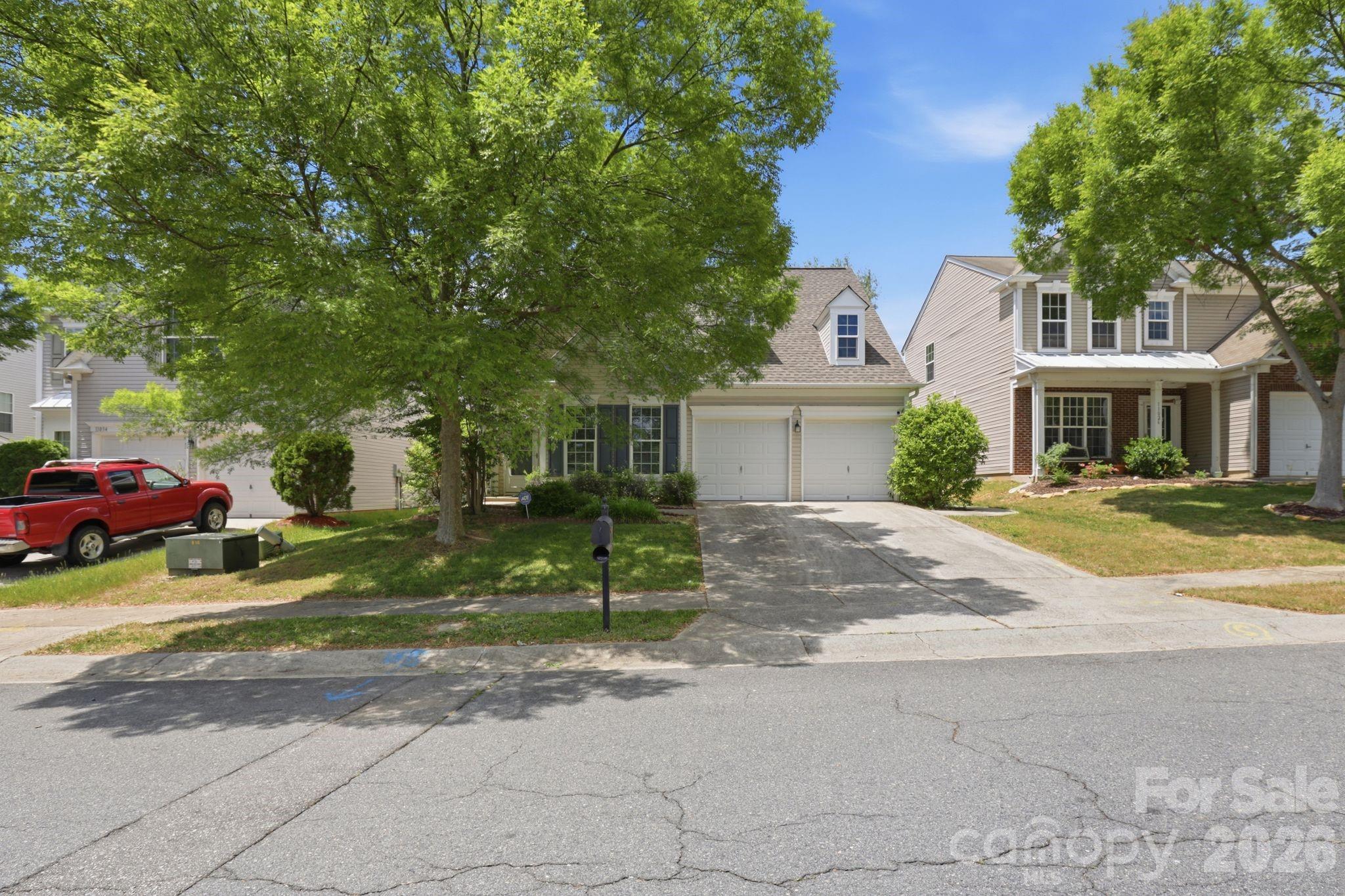 11030 Holm Oak Place — Charlotte