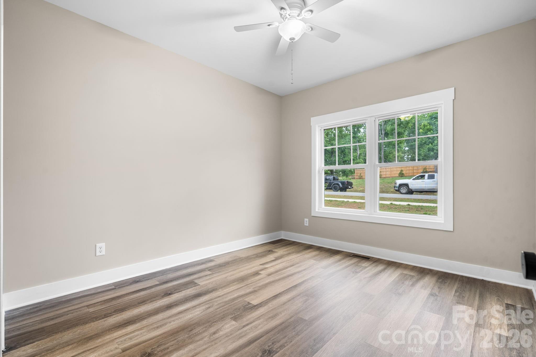 1700 Ivey Court — Maiden