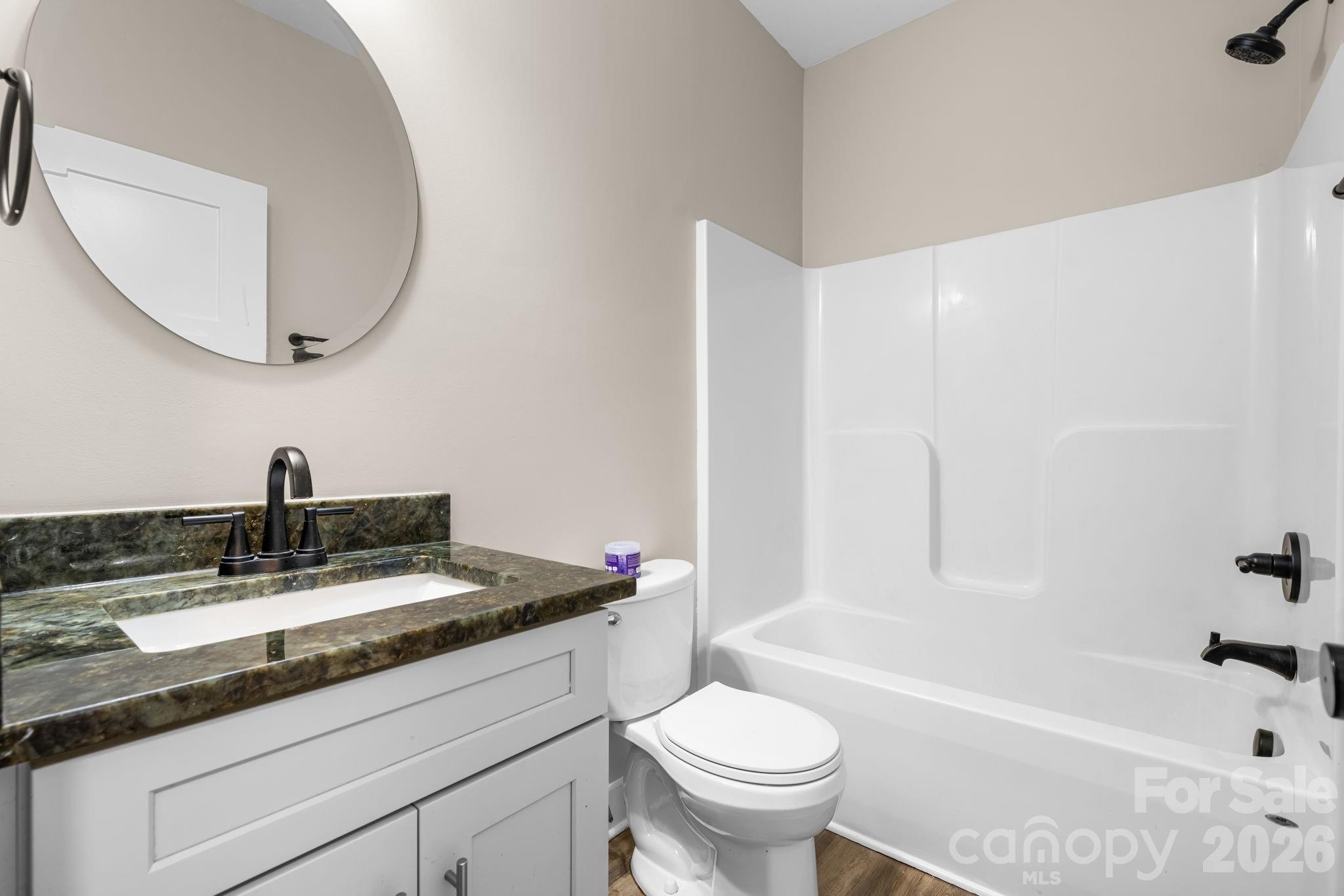 1700 Ivey Court — Maiden