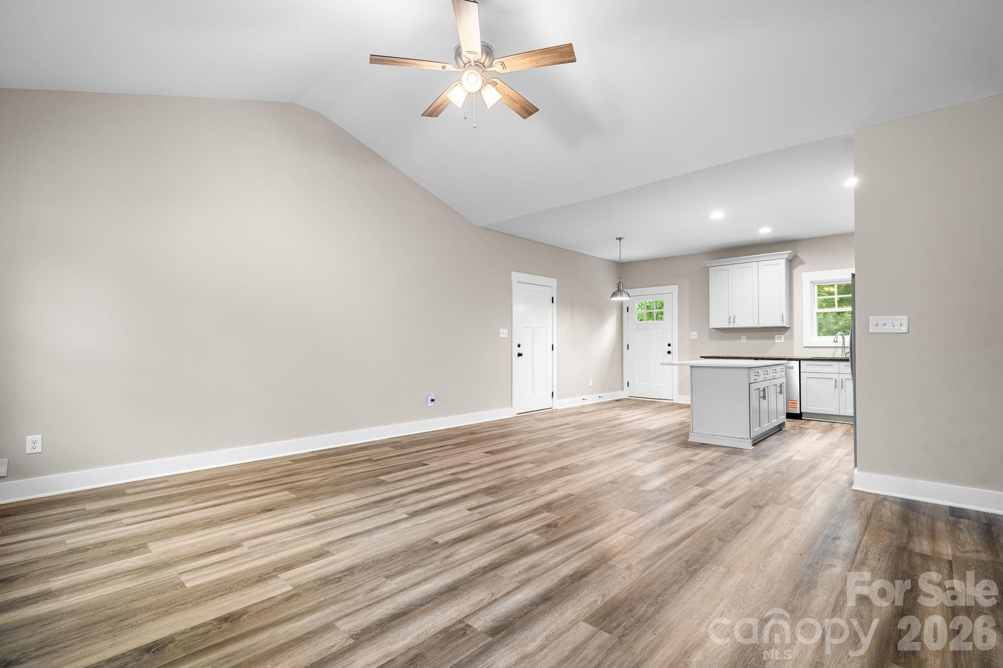 1700 Ivey Court — Maiden