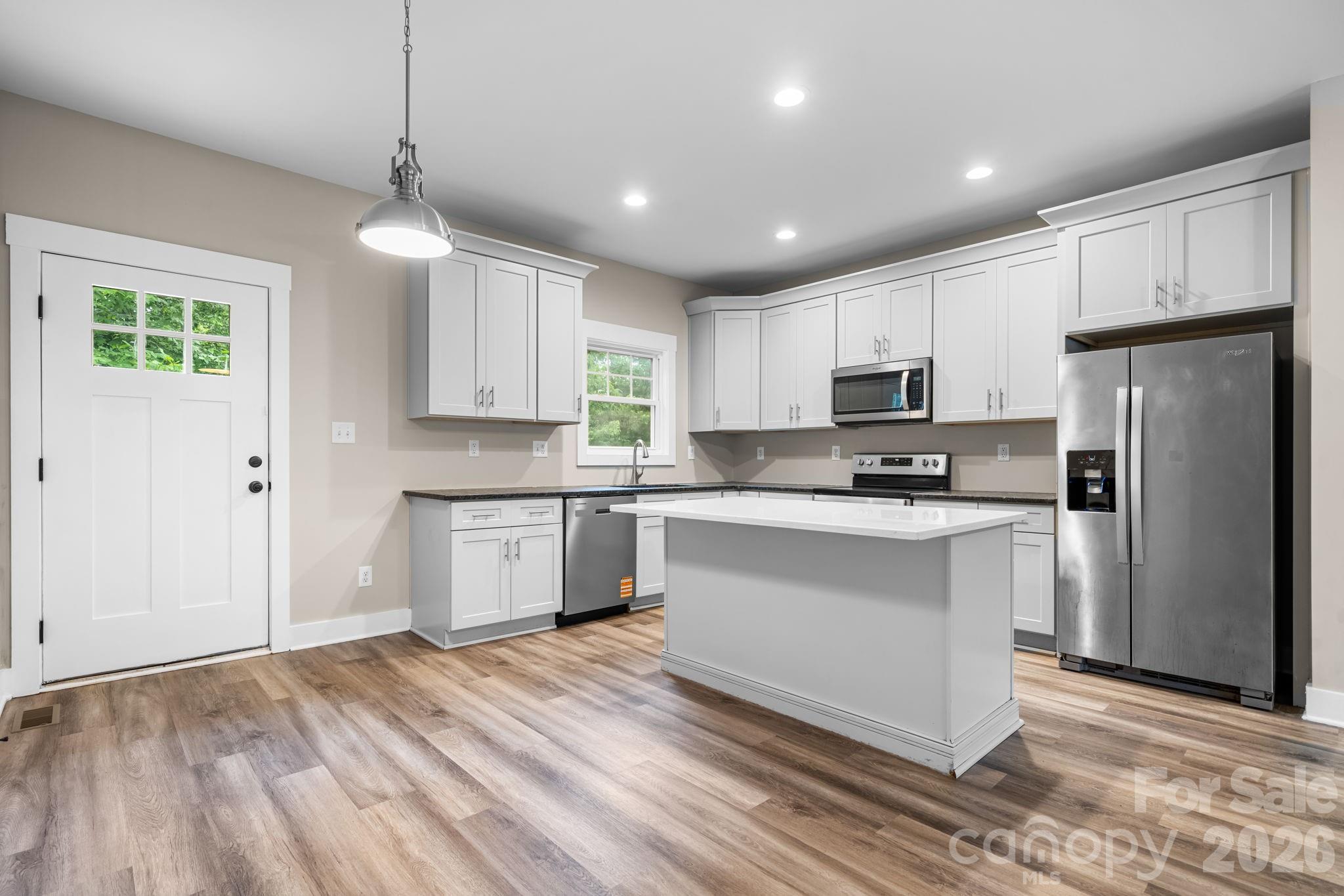 1700 Ivey Court — Maiden