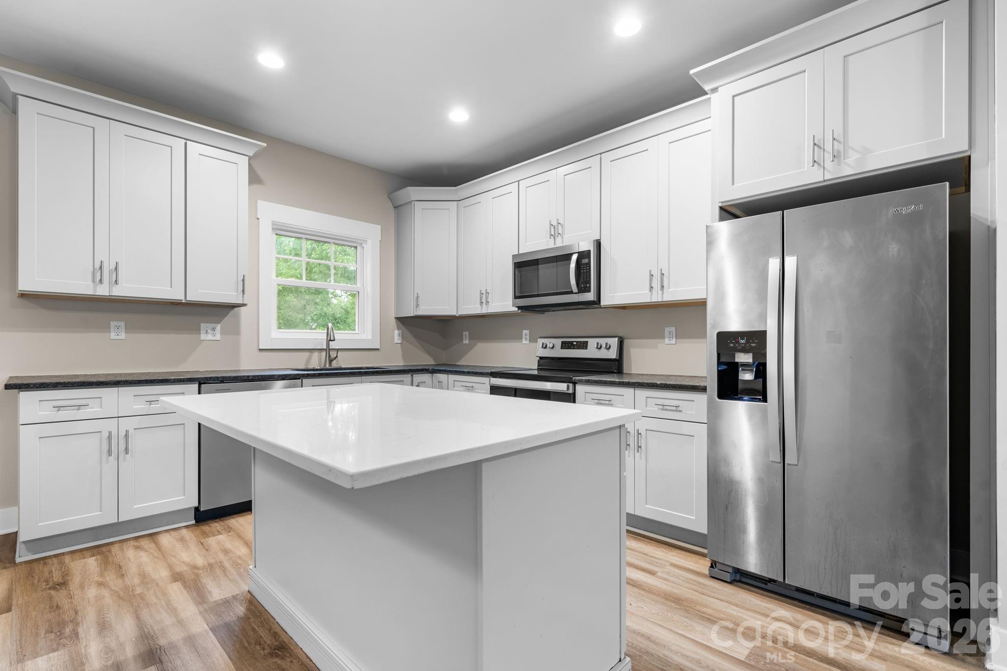 1700 Ivey Court — Maiden