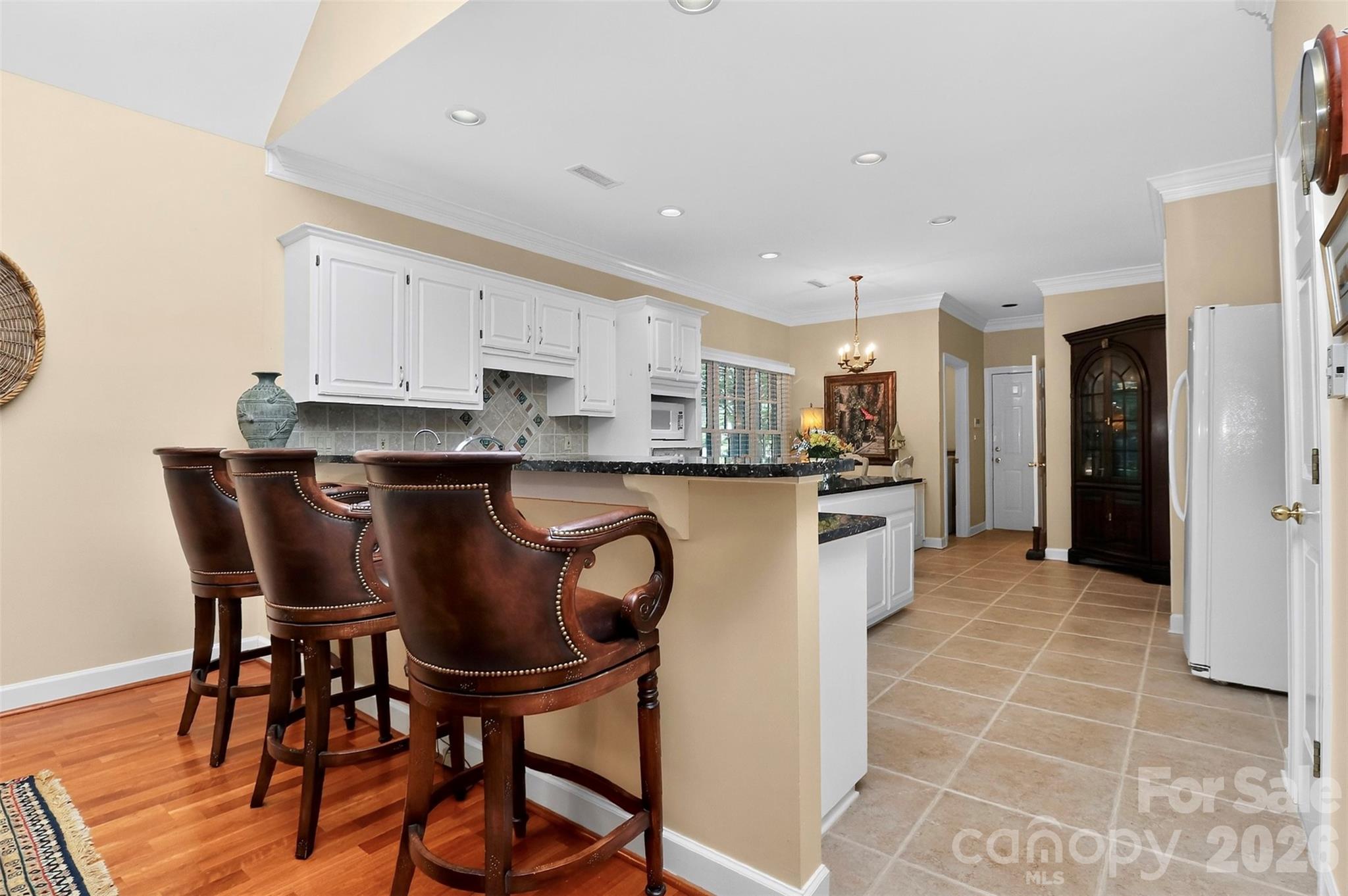 8902 Taunton Drive — Huntersville
