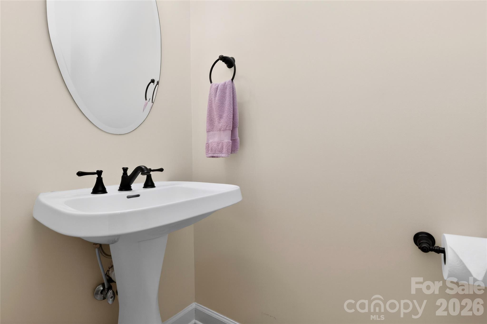 8902 Taunton Drive — Huntersville