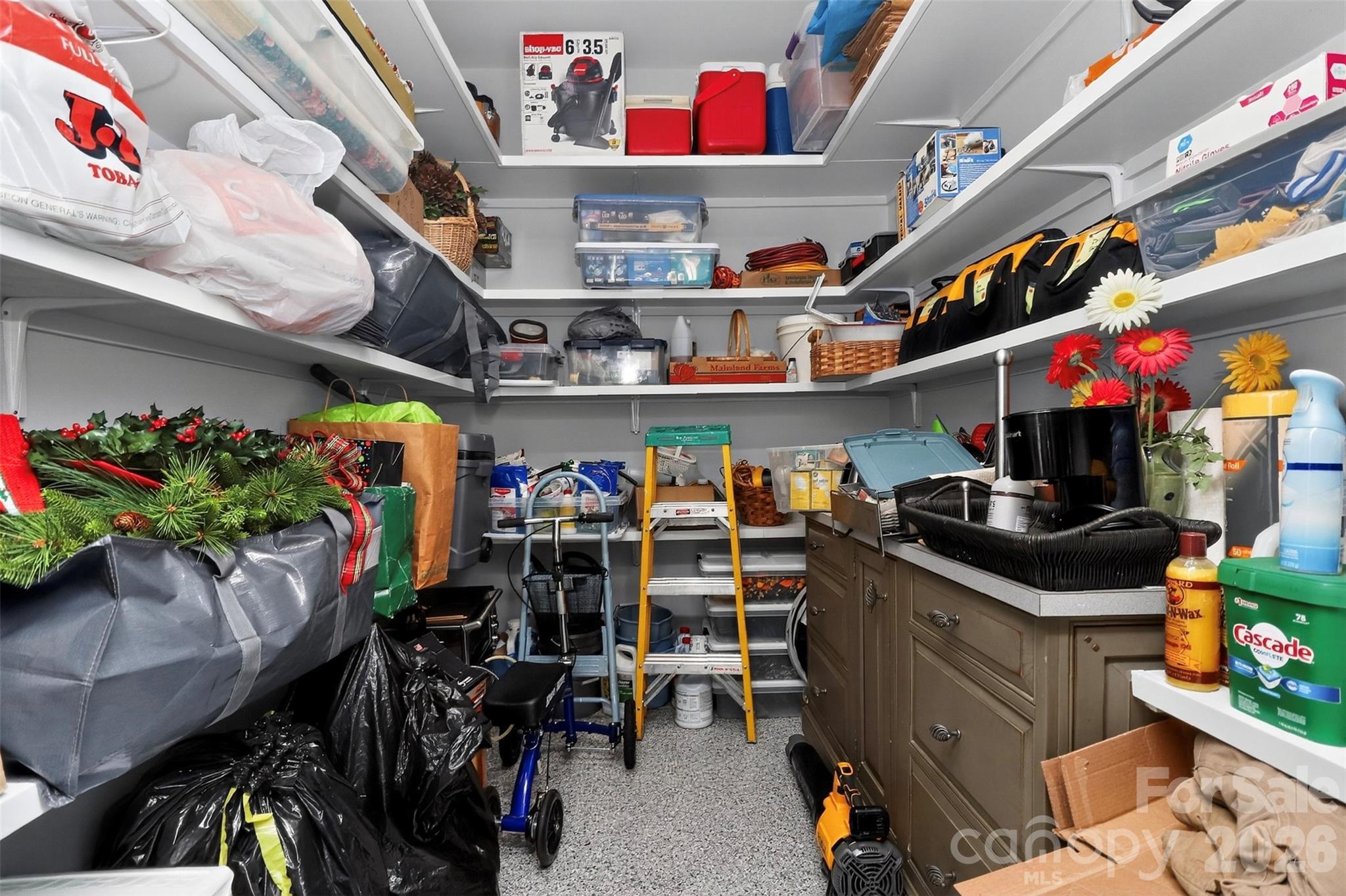 8902 Taunton Drive — Huntersville