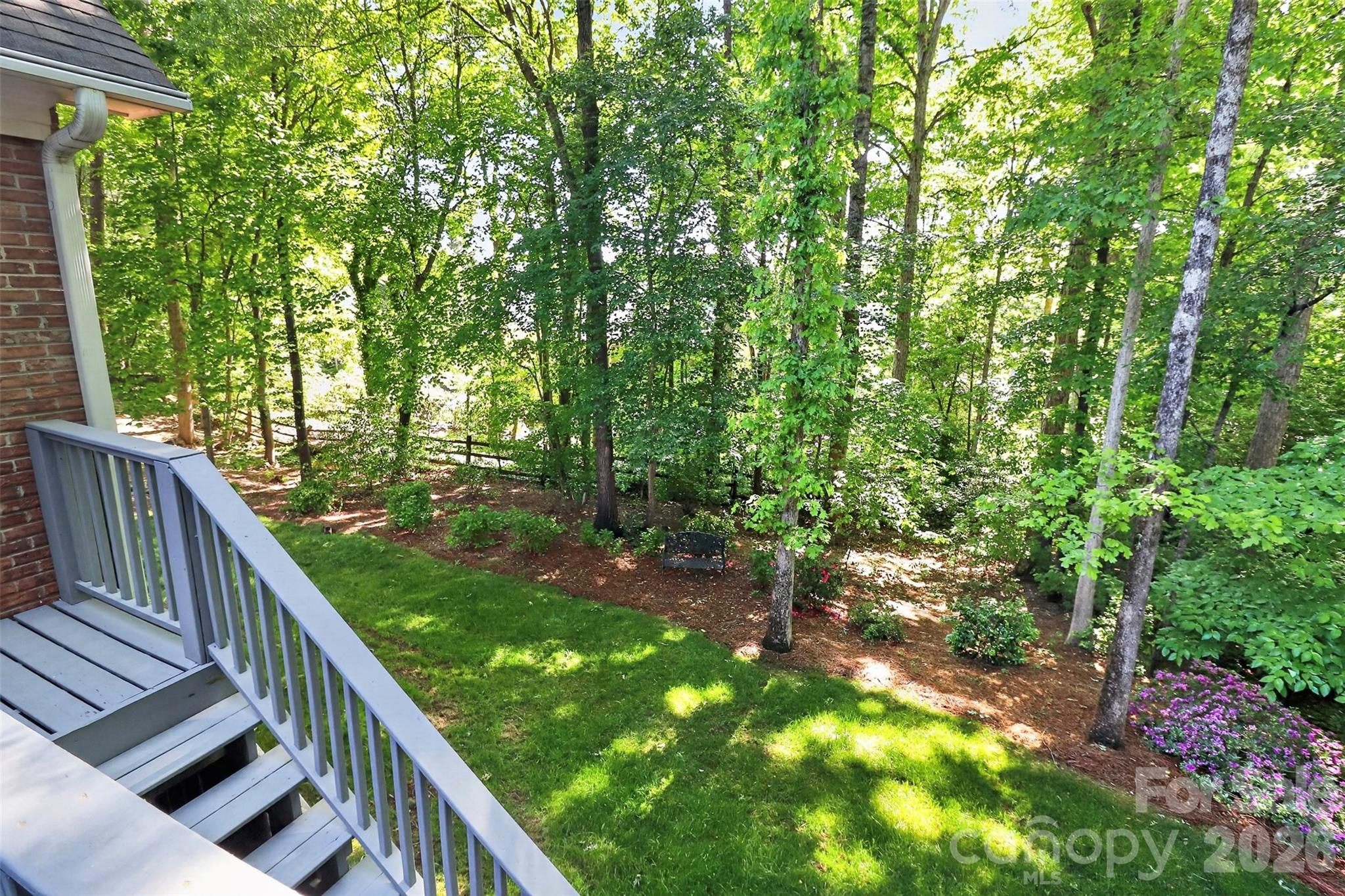 8902 Taunton Drive — Huntersville