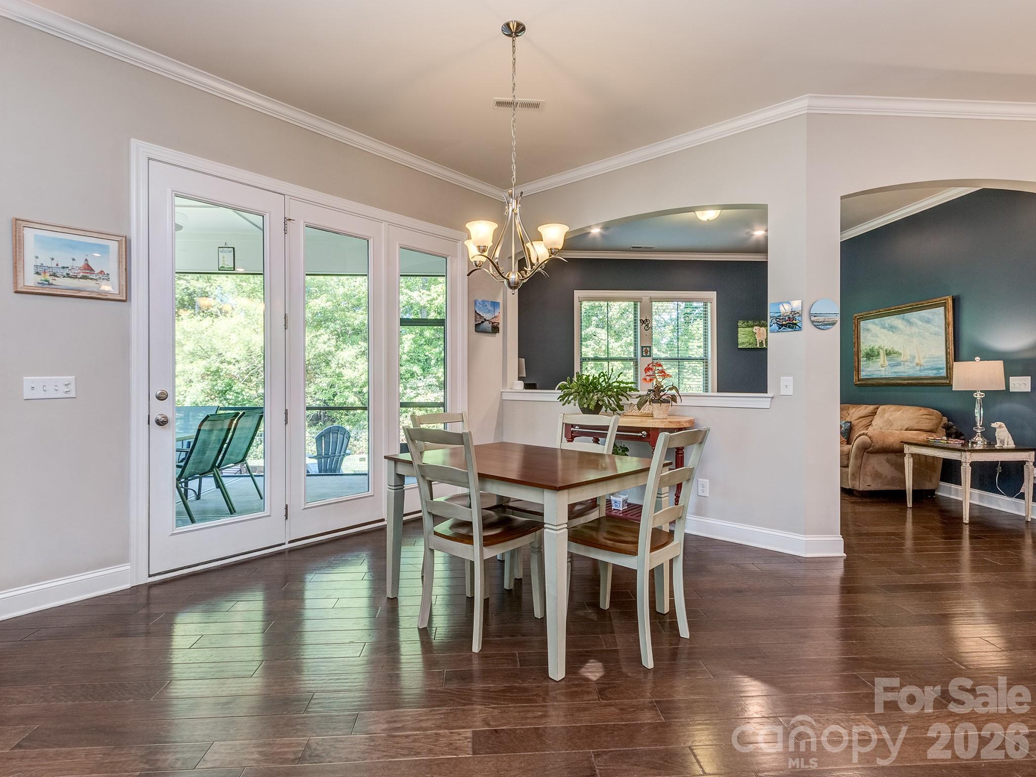 121 Enclave Boulevard — Matthews