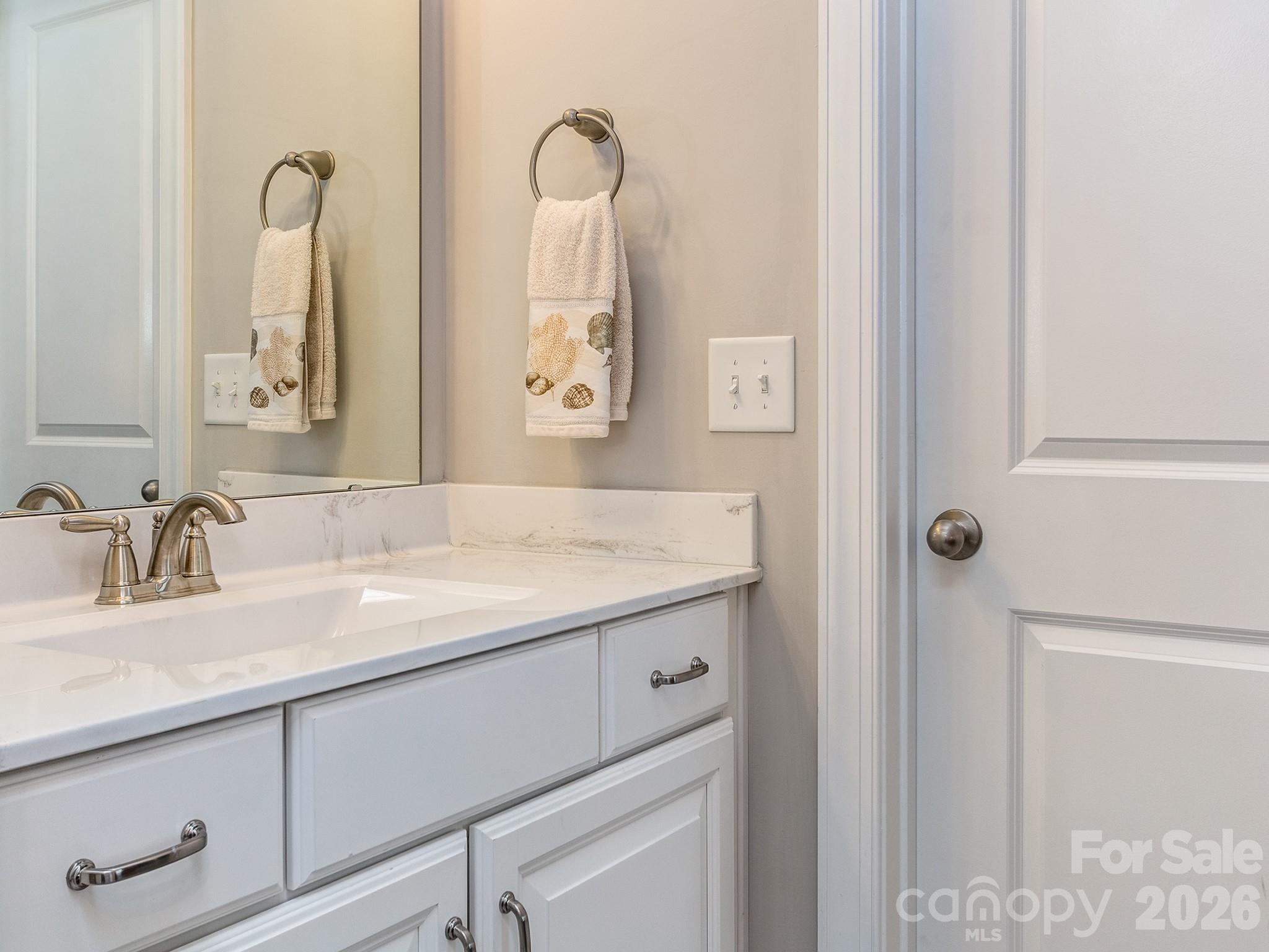 121 Enclave Boulevard — Matthews