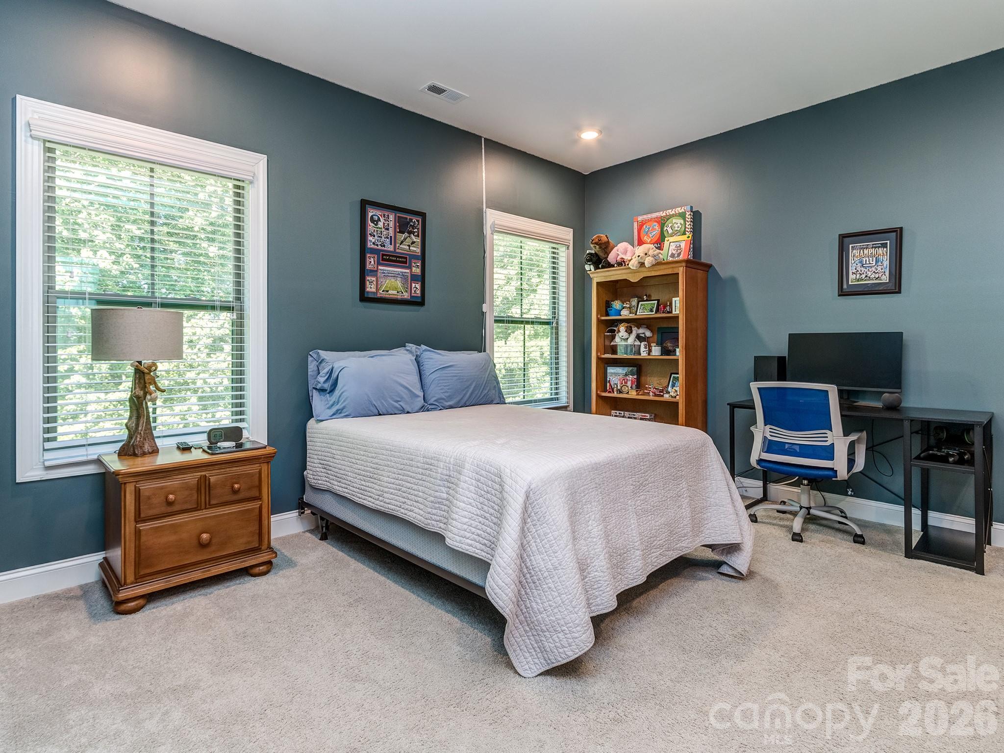 121 Enclave Boulevard — Matthews