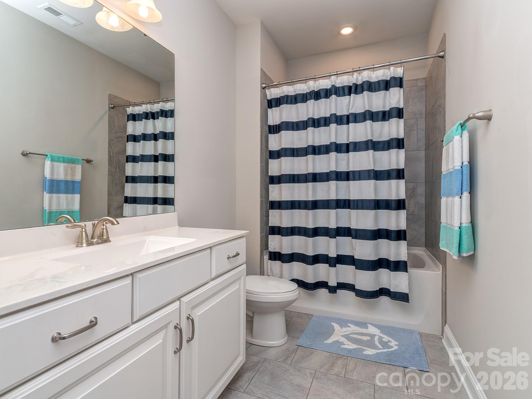 121 Enclave Boulevard — Matthews