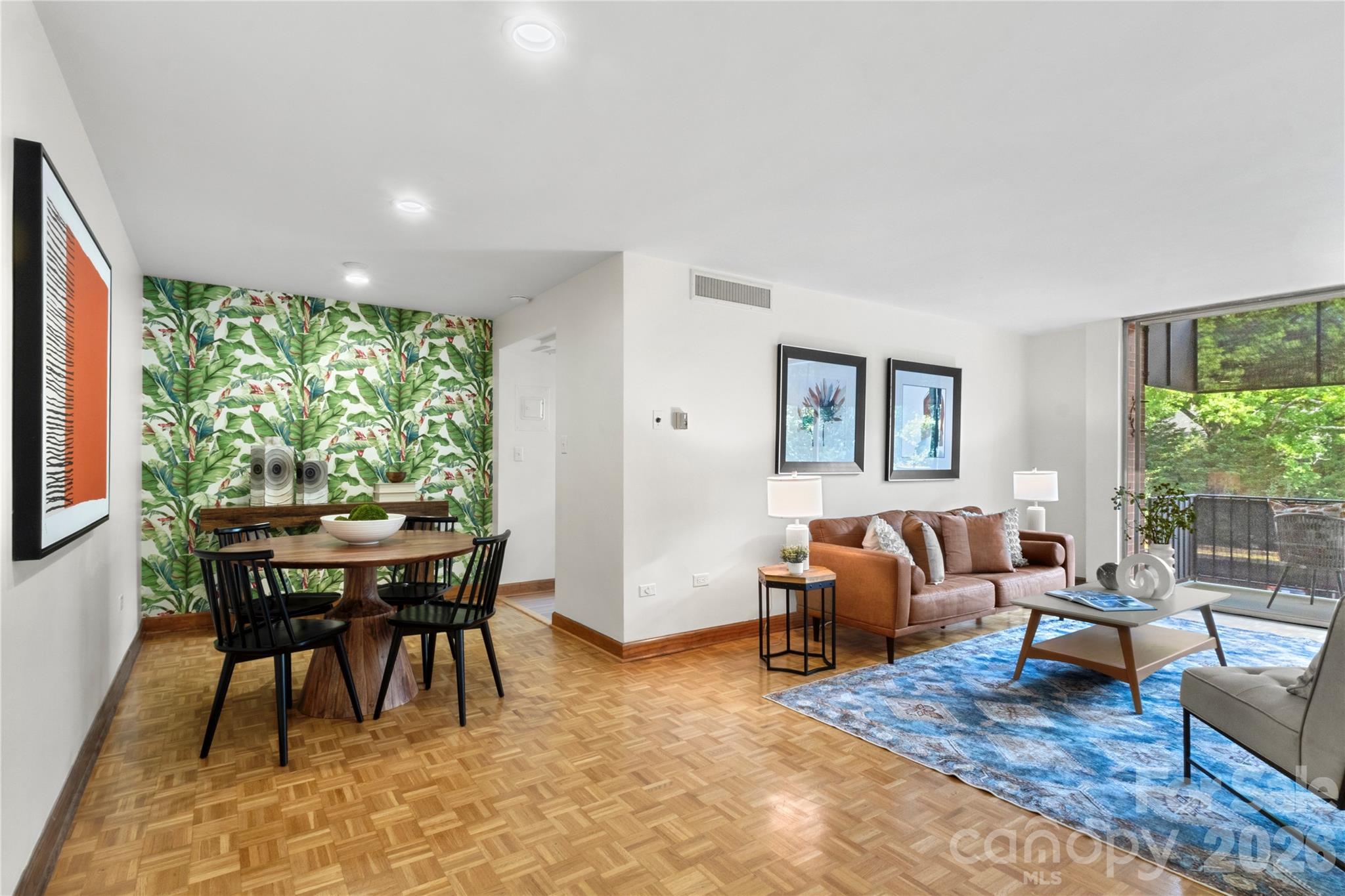 1300 Queens Road #309 — Charlotte