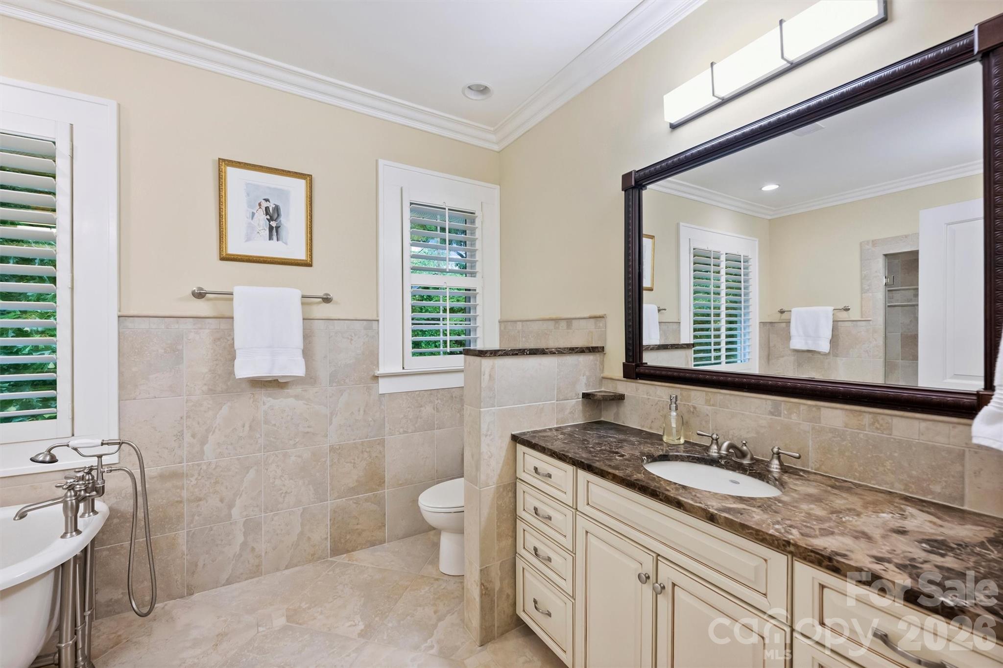614 Olde Cotswold Court — Charlotte