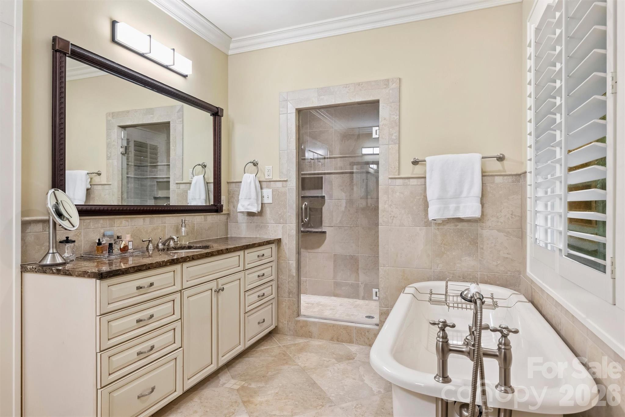 614 Olde Cotswold Court — Charlotte