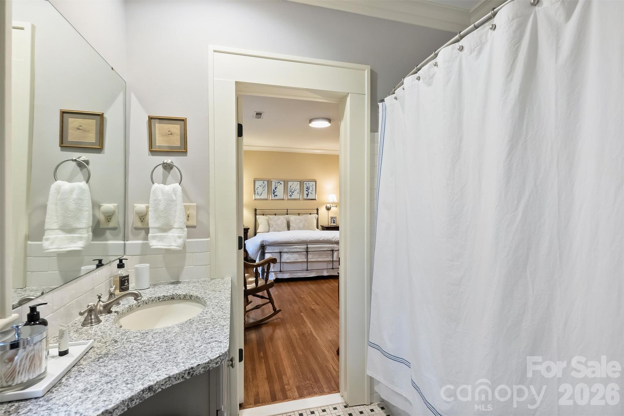 614 Olde Cotswold Court — Charlotte