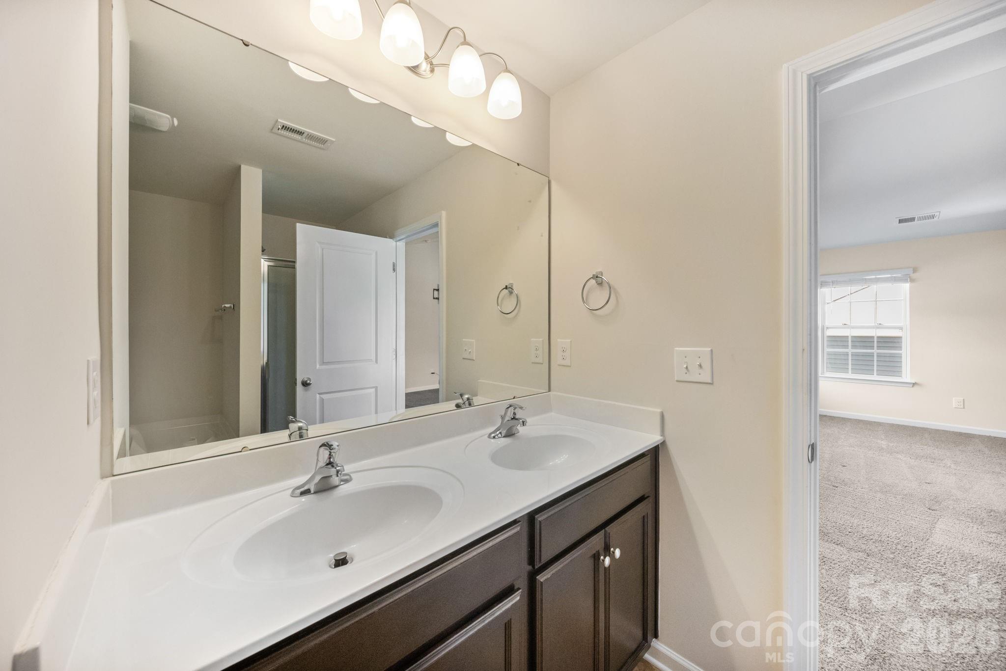 8523 Mansell Court — Charlotte
