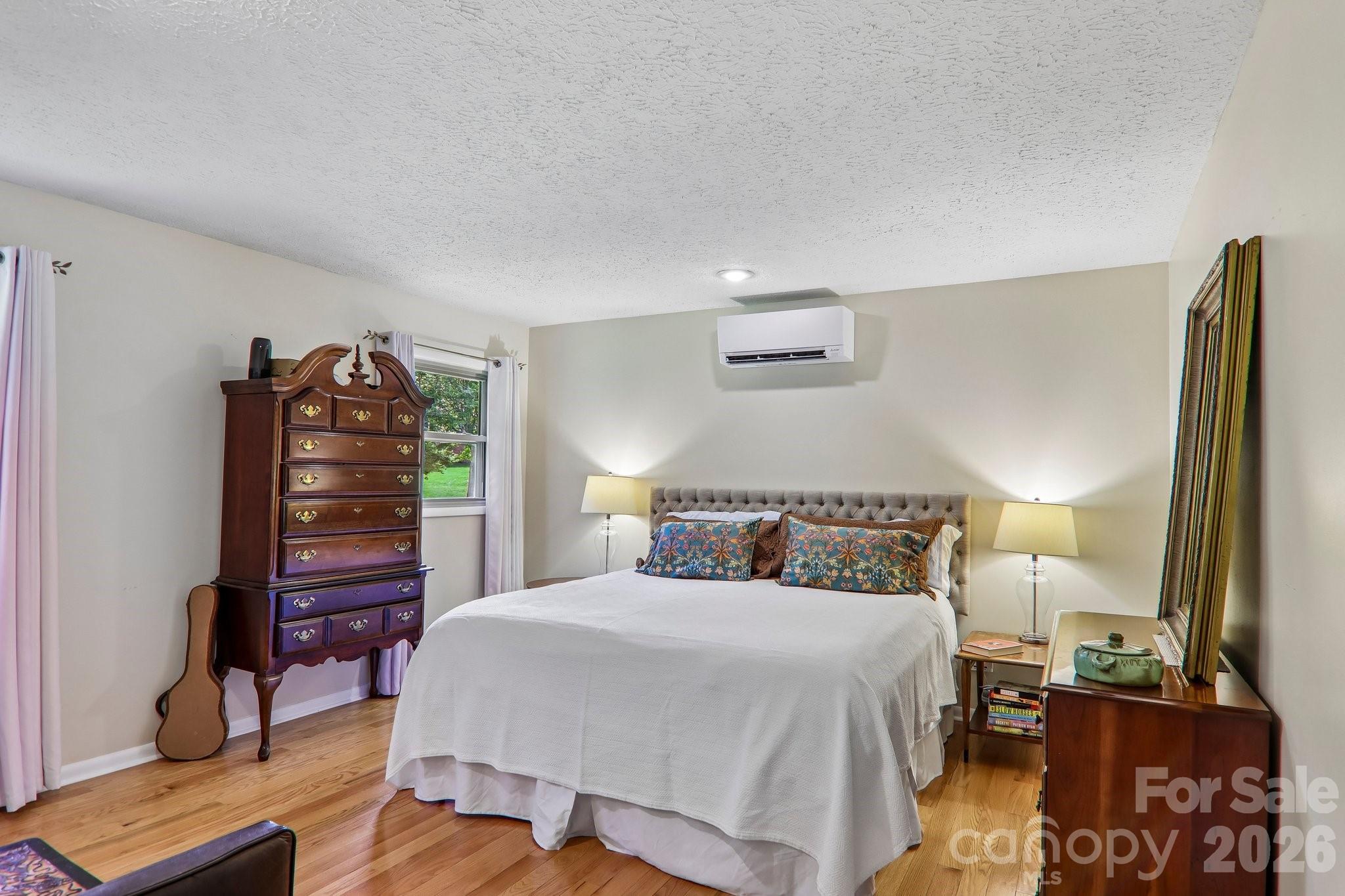 401 Lower Grassy Branch Road — Asheville