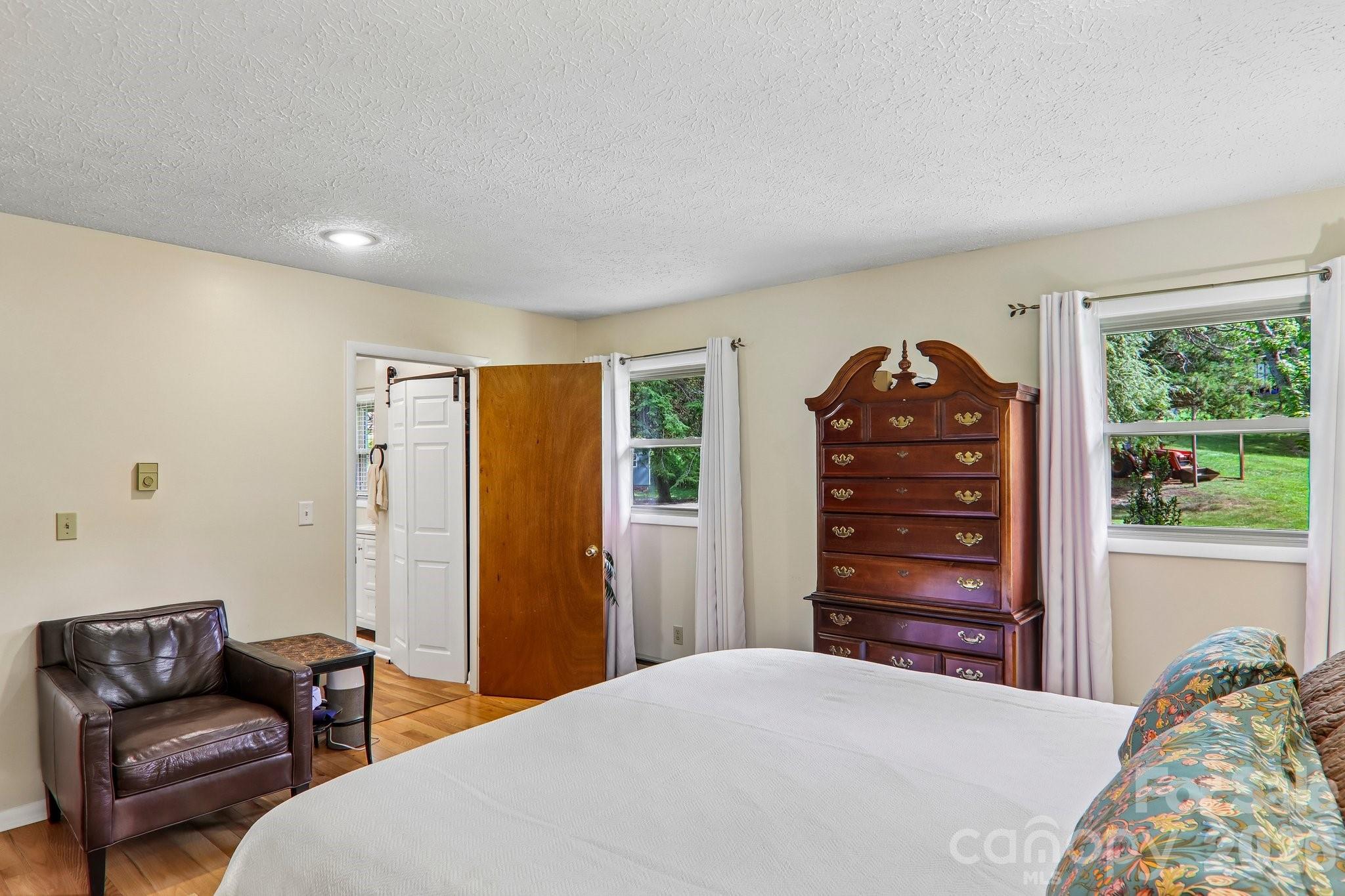 401 Lower Grassy Branch Road — Asheville