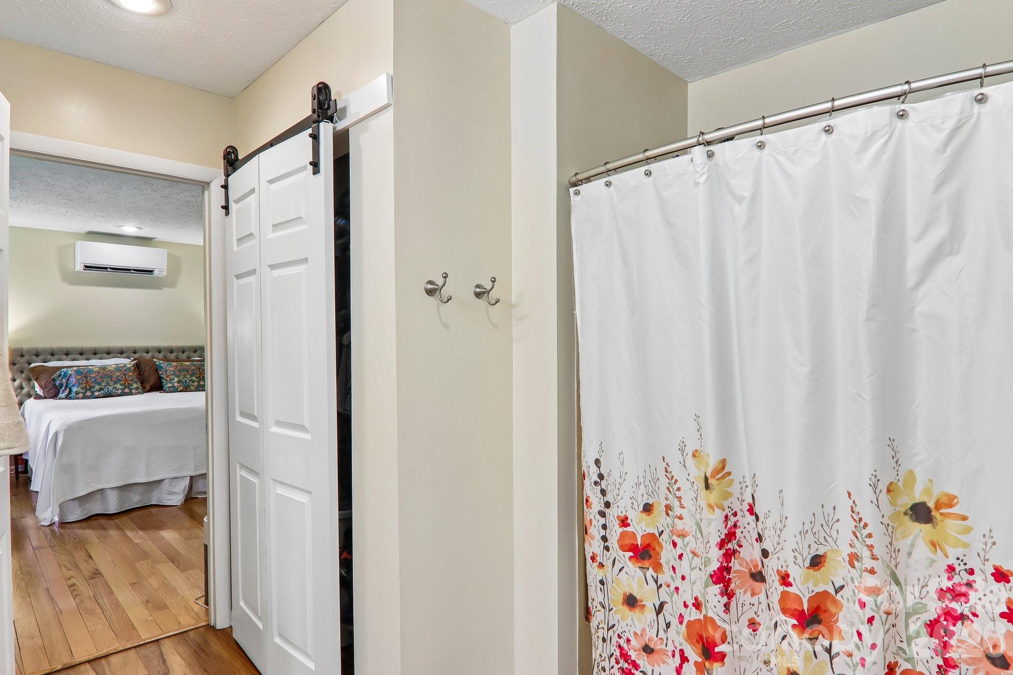 401 Lower Grassy Branch Road — Asheville
