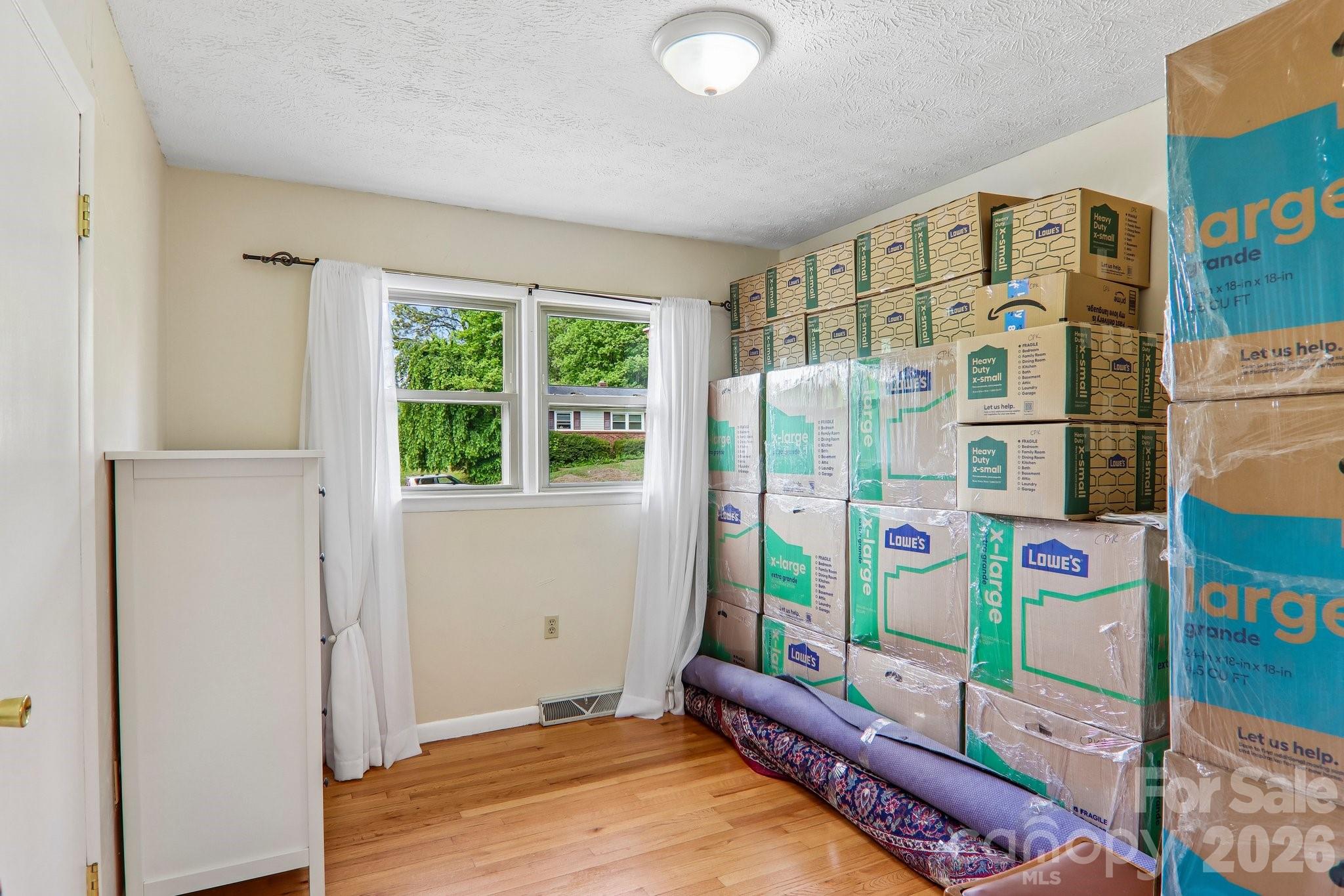 401 Lower Grassy Branch Road — Asheville