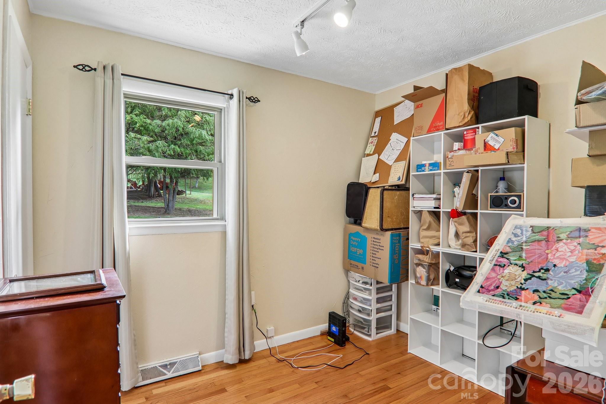 401 Lower Grassy Branch Road — Asheville