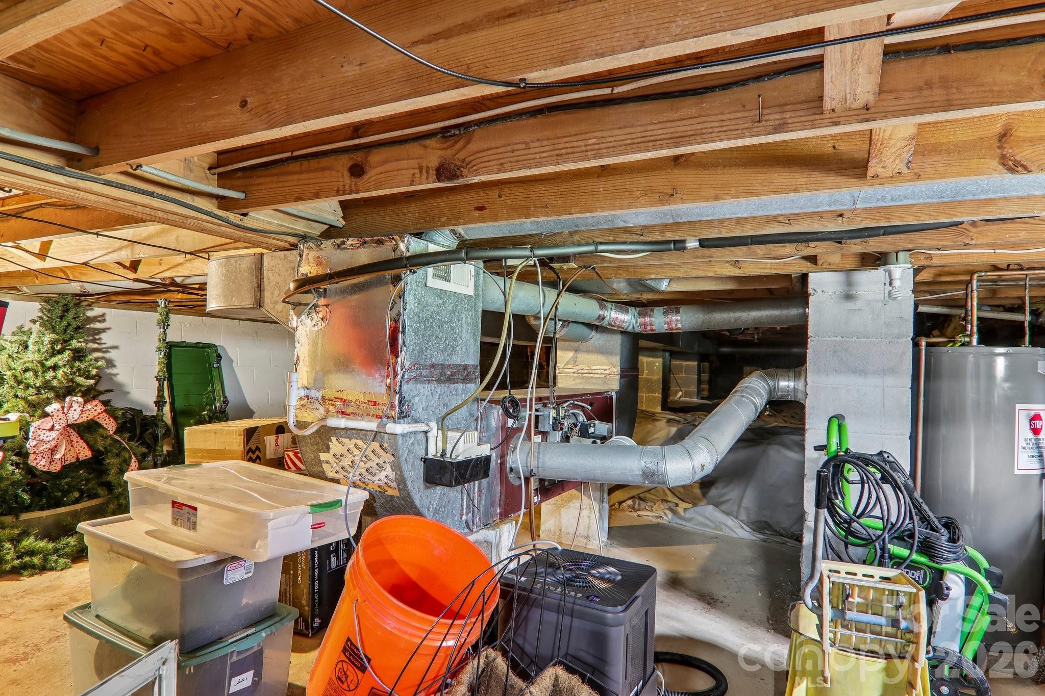 401 Lower Grassy Branch Road — Asheville