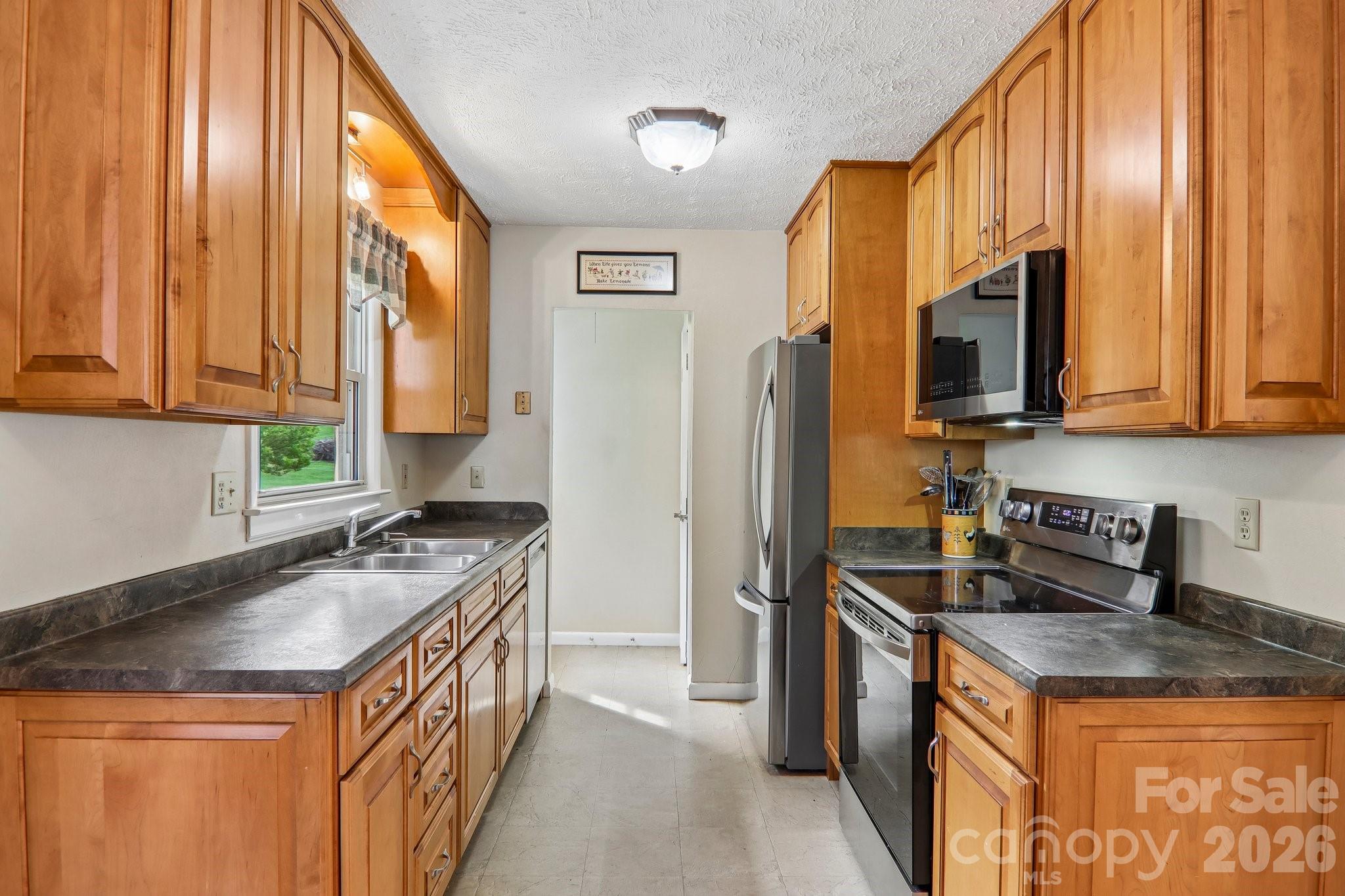 401 Lower Grassy Branch Road — Asheville