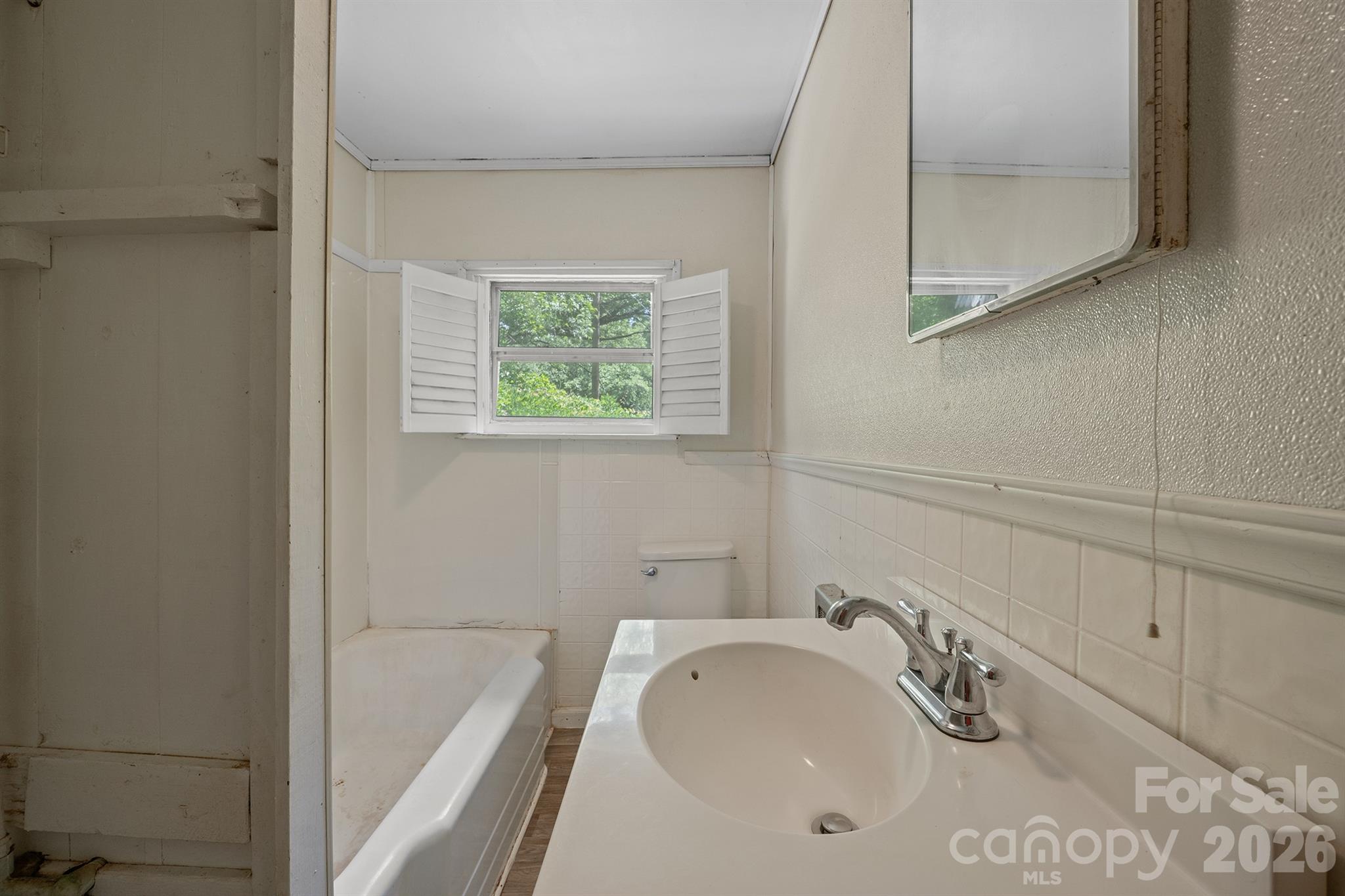 1517 E NC 10 Highway — Newton