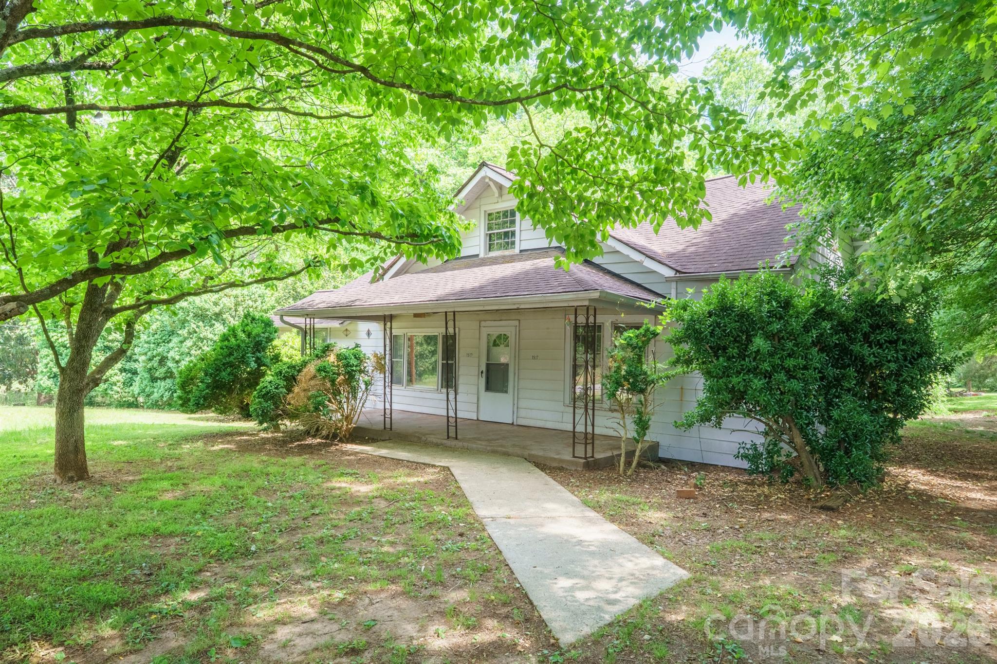 1517 E NC 10 Highway — Newton