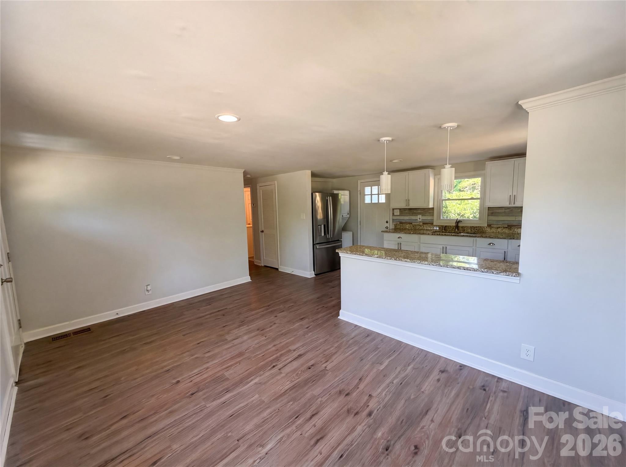 13311 Central Avenue — Huntersville